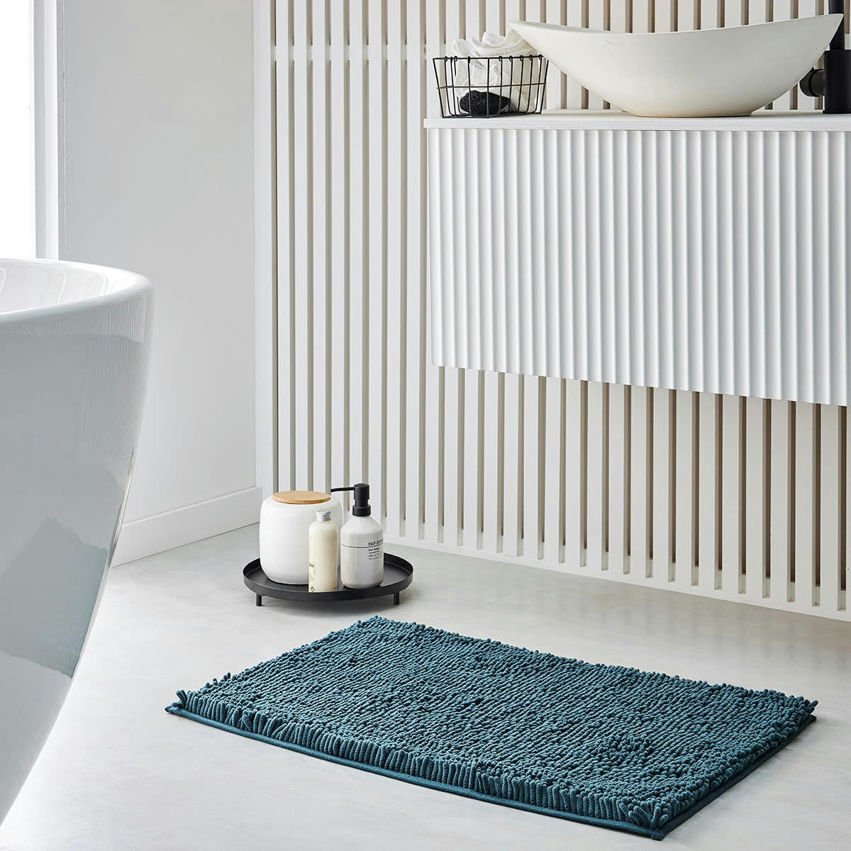 ESSENTIAL - Tapis de bain mèche uni en Polyester Bleu 50x80 cm