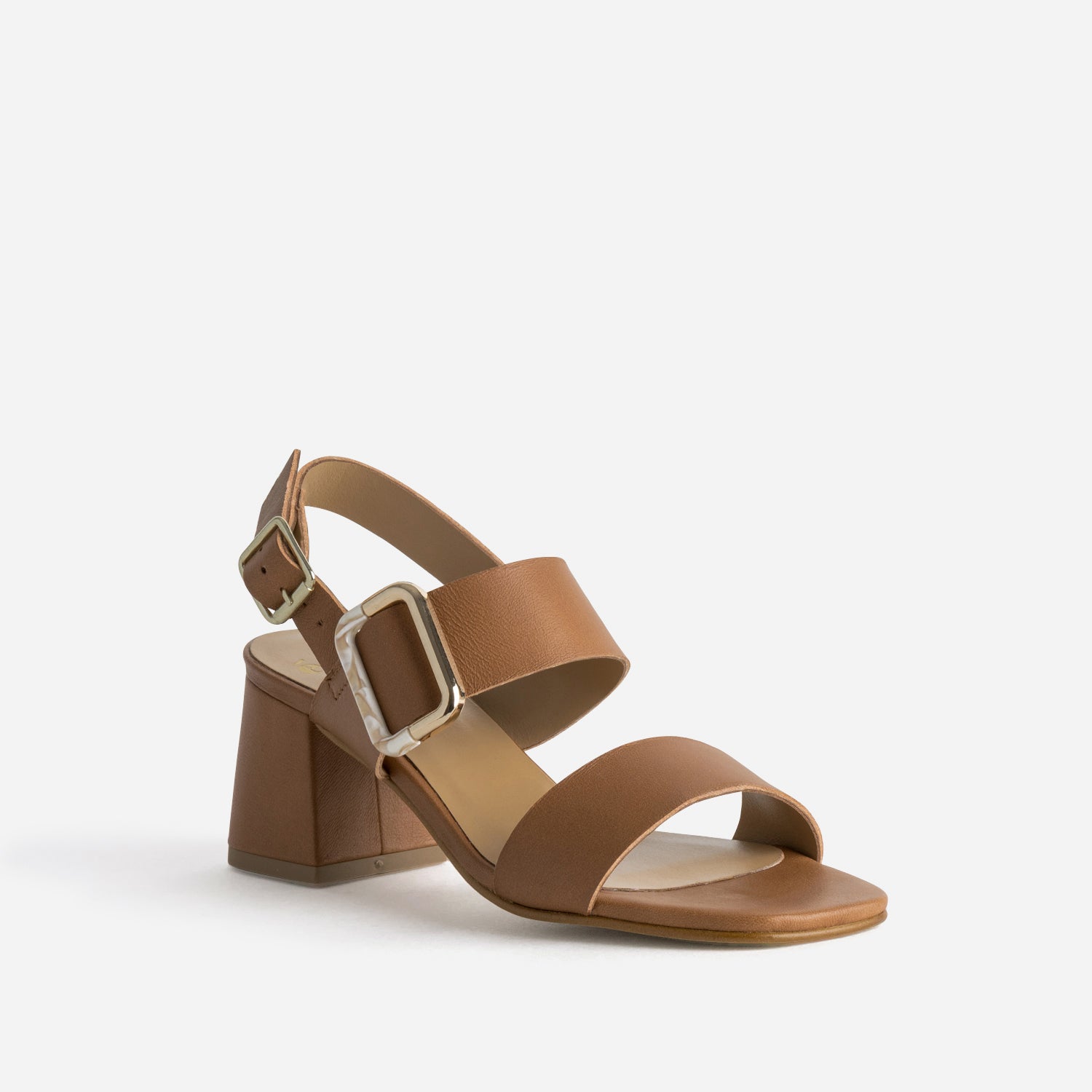 Sandale à talon camel cuir boucle fantaisie