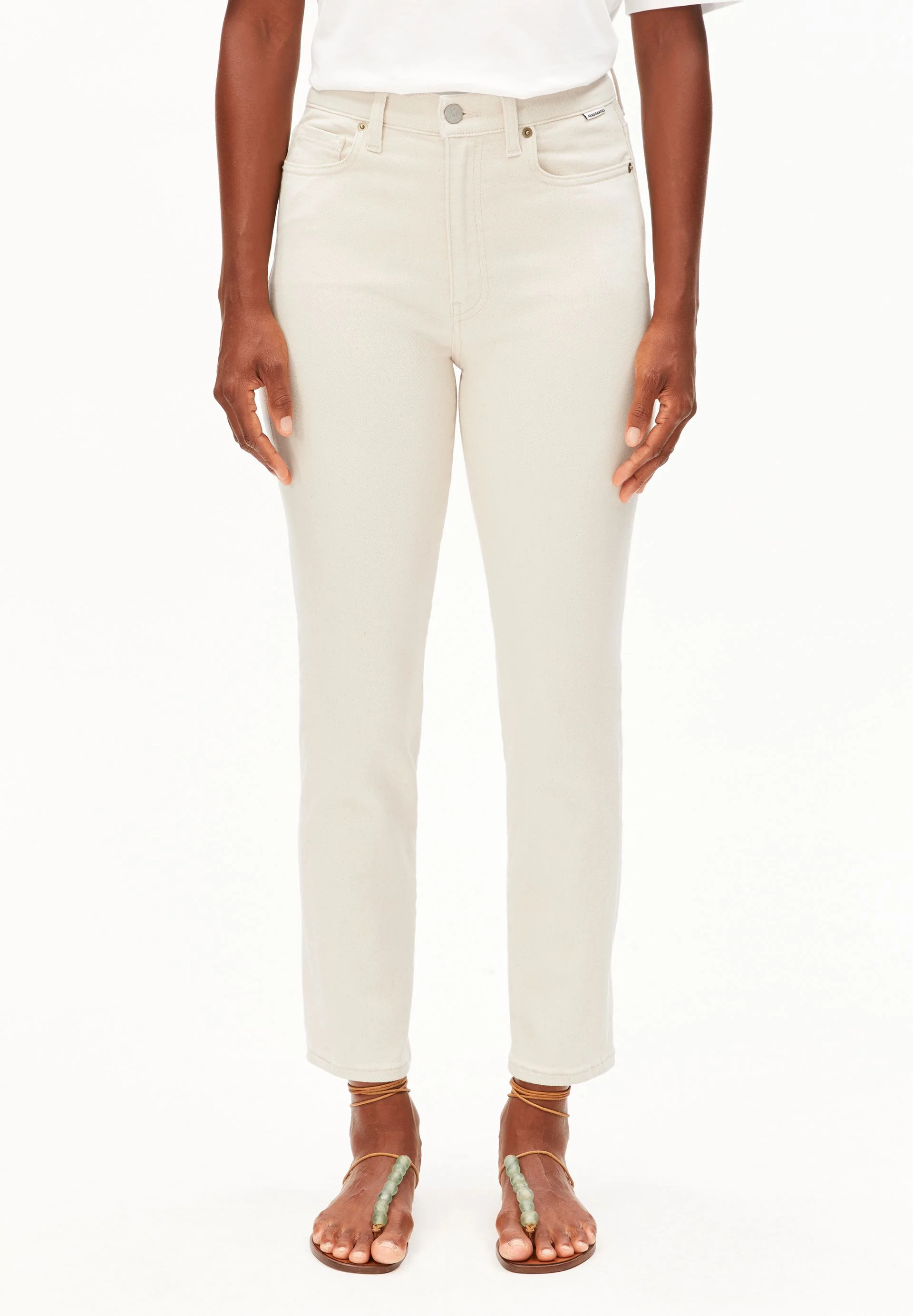 LEJAANI HIGH WAIST SLIM JEANS