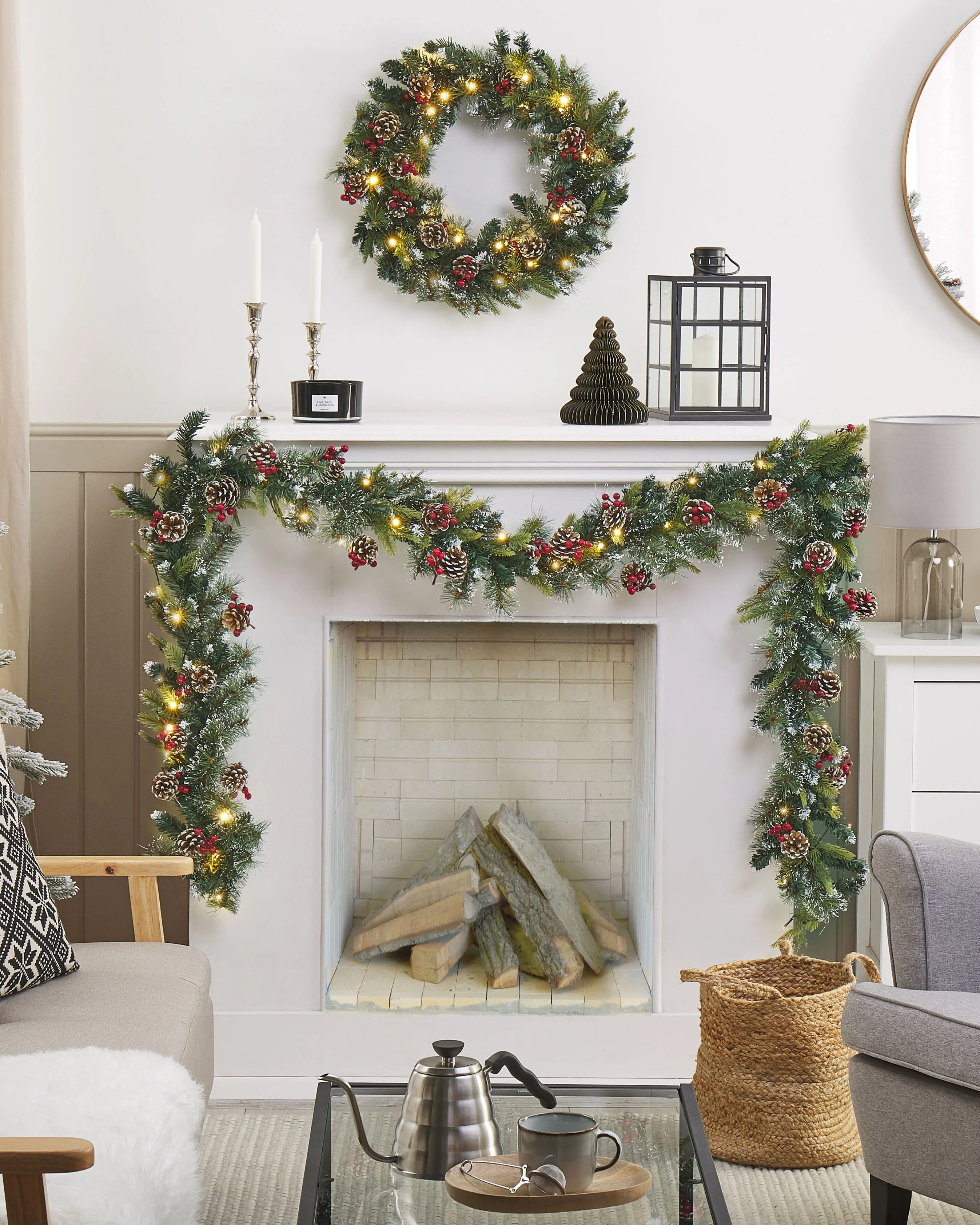 Christmas Wreath LED PAIMIO Green 60 cm
