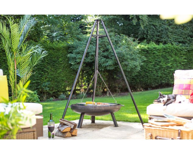 Tripod With Carry Bag & Grill