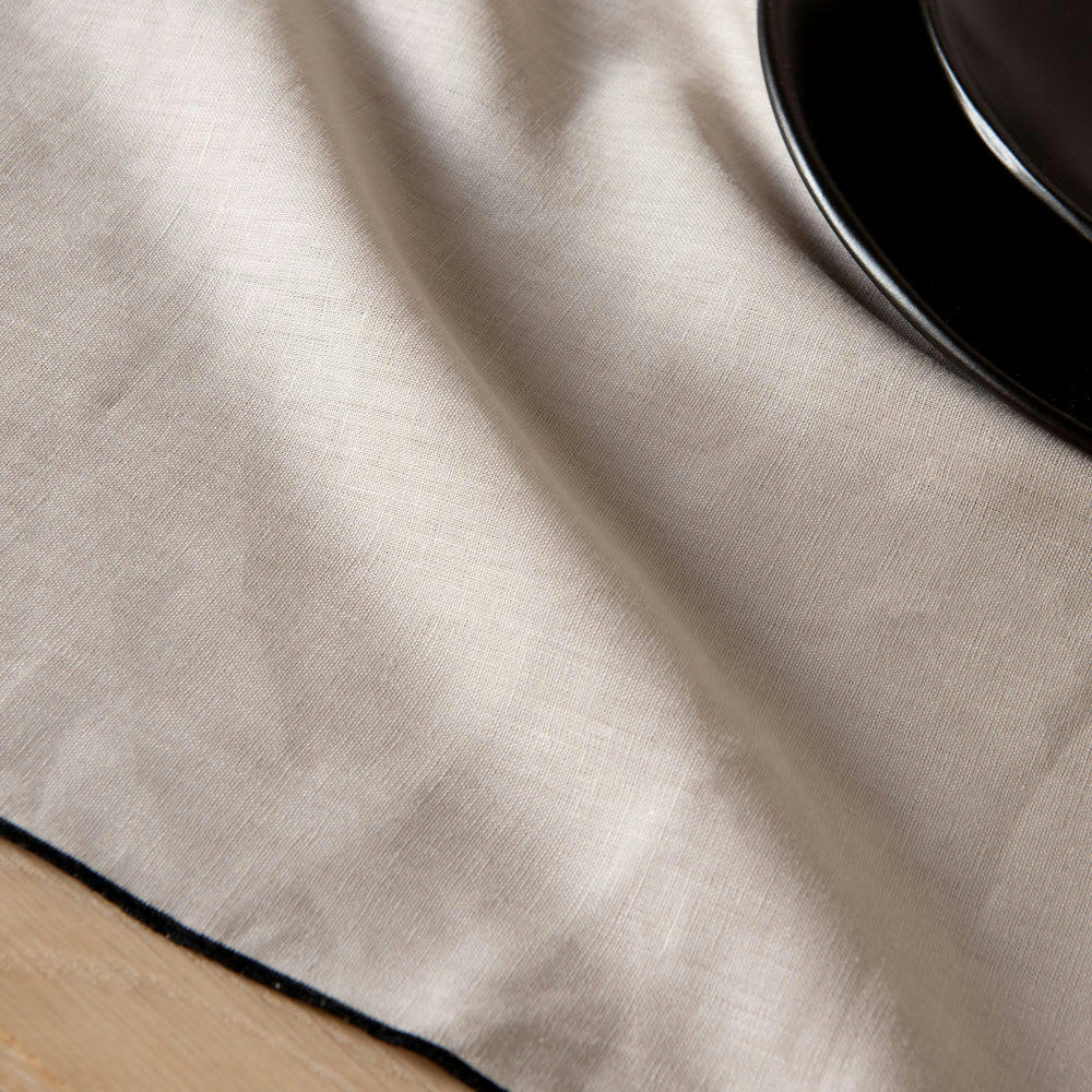 - Nappe en lin lavé beige et noir 150x250