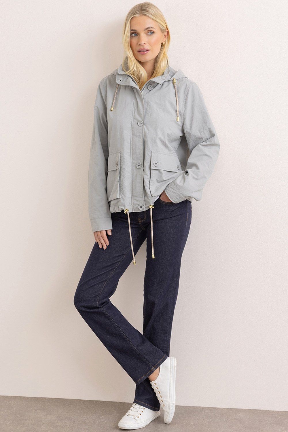 Klass. Hooded Lightweight Jacket