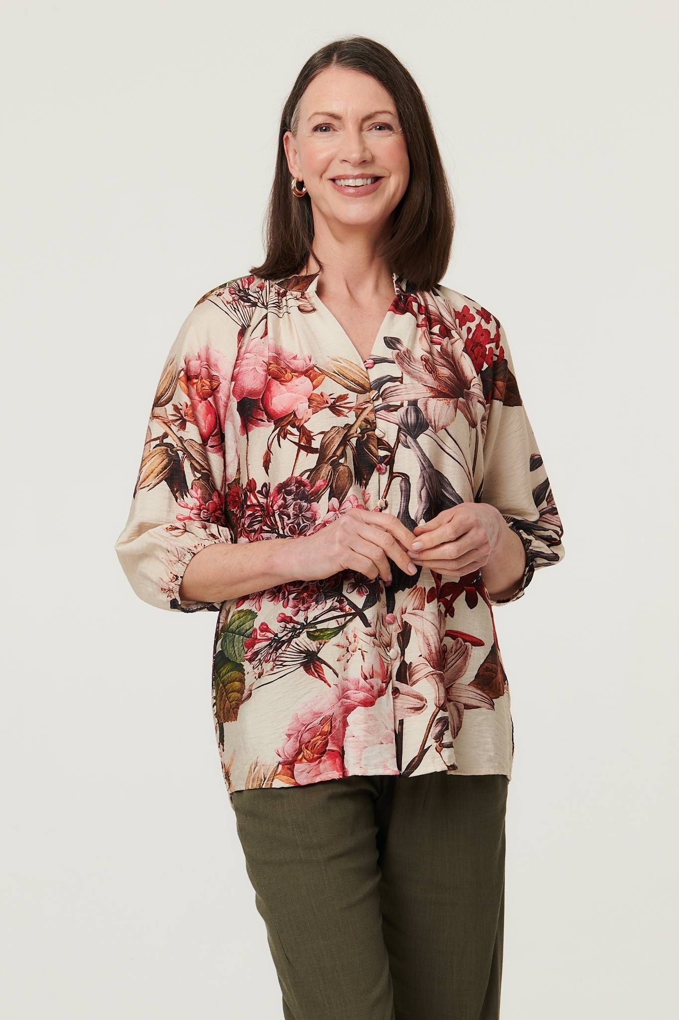 Izabel London Floral 3/4 Puff Sleeve Curve Hem Blouse