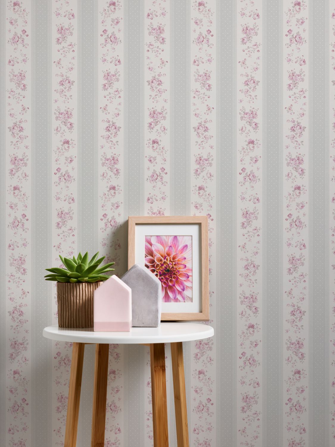 Livingwalls behang bloemmotief grijs, wit en roze - 53 cm x 10.05 m - AS-390692