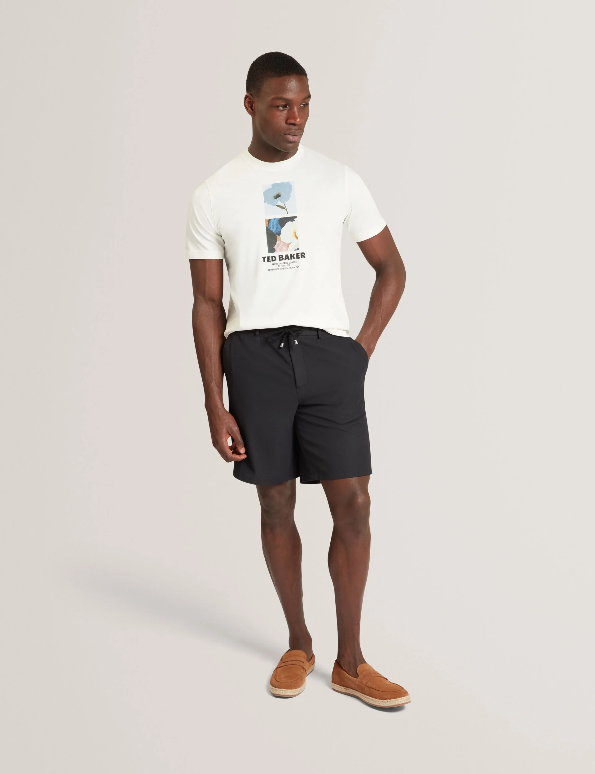 LAMBBET | WHITE