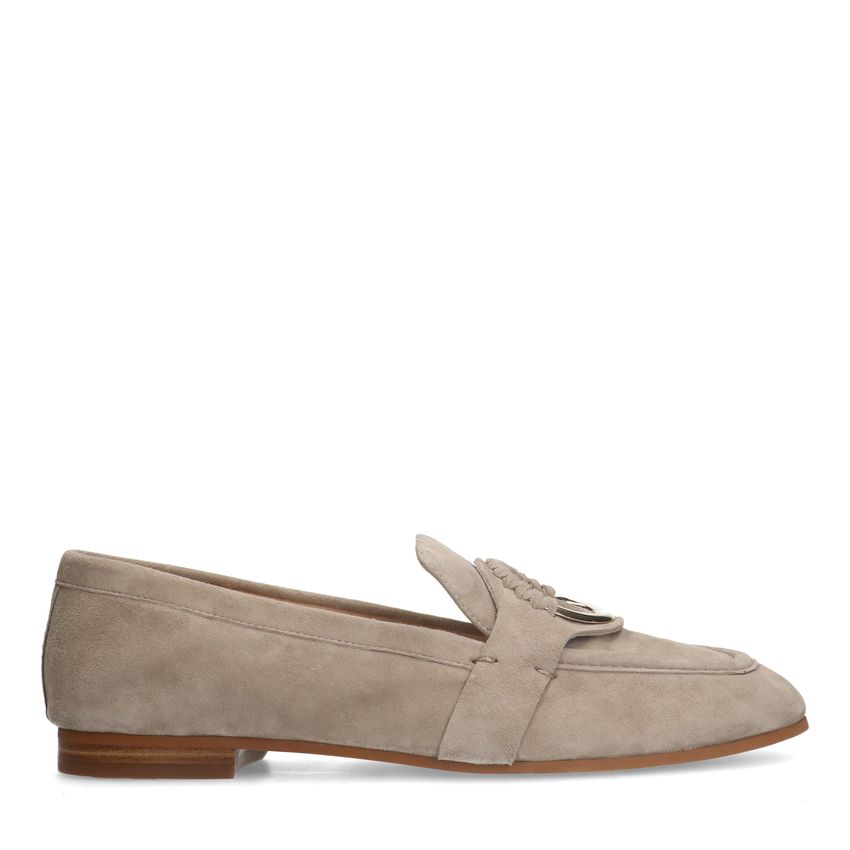 Manfield Beige suède loafers met goudkleurig detail