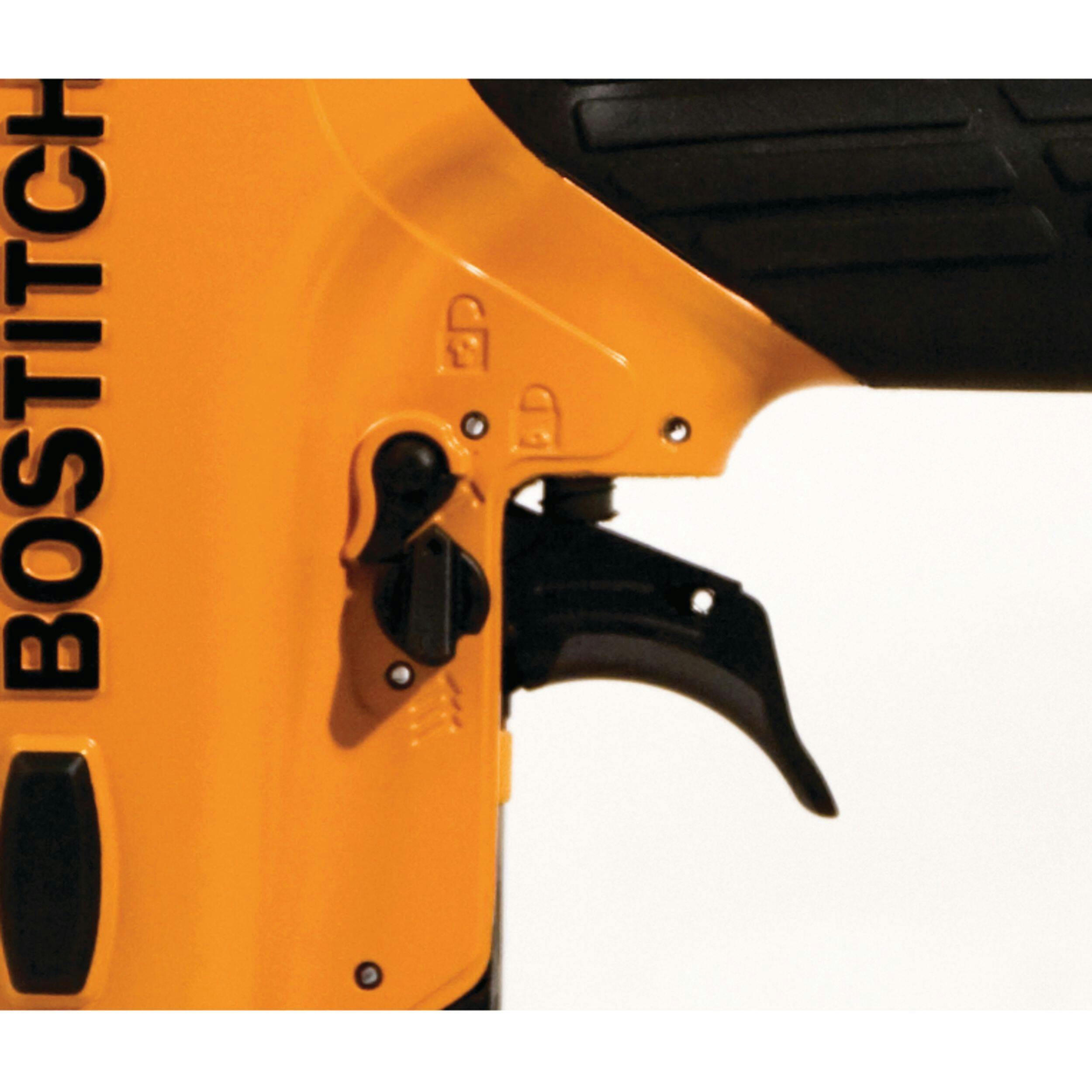 Bostitch FN1664K 16-Gauge Lightweight Pneumatic Straight Finish Nailer Kit