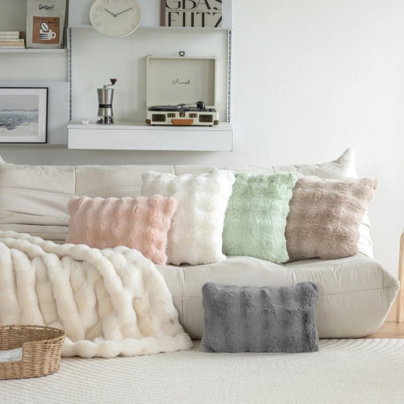 PEACH ACCESSORIES Ultra-Soft Faux Cloud Pillow