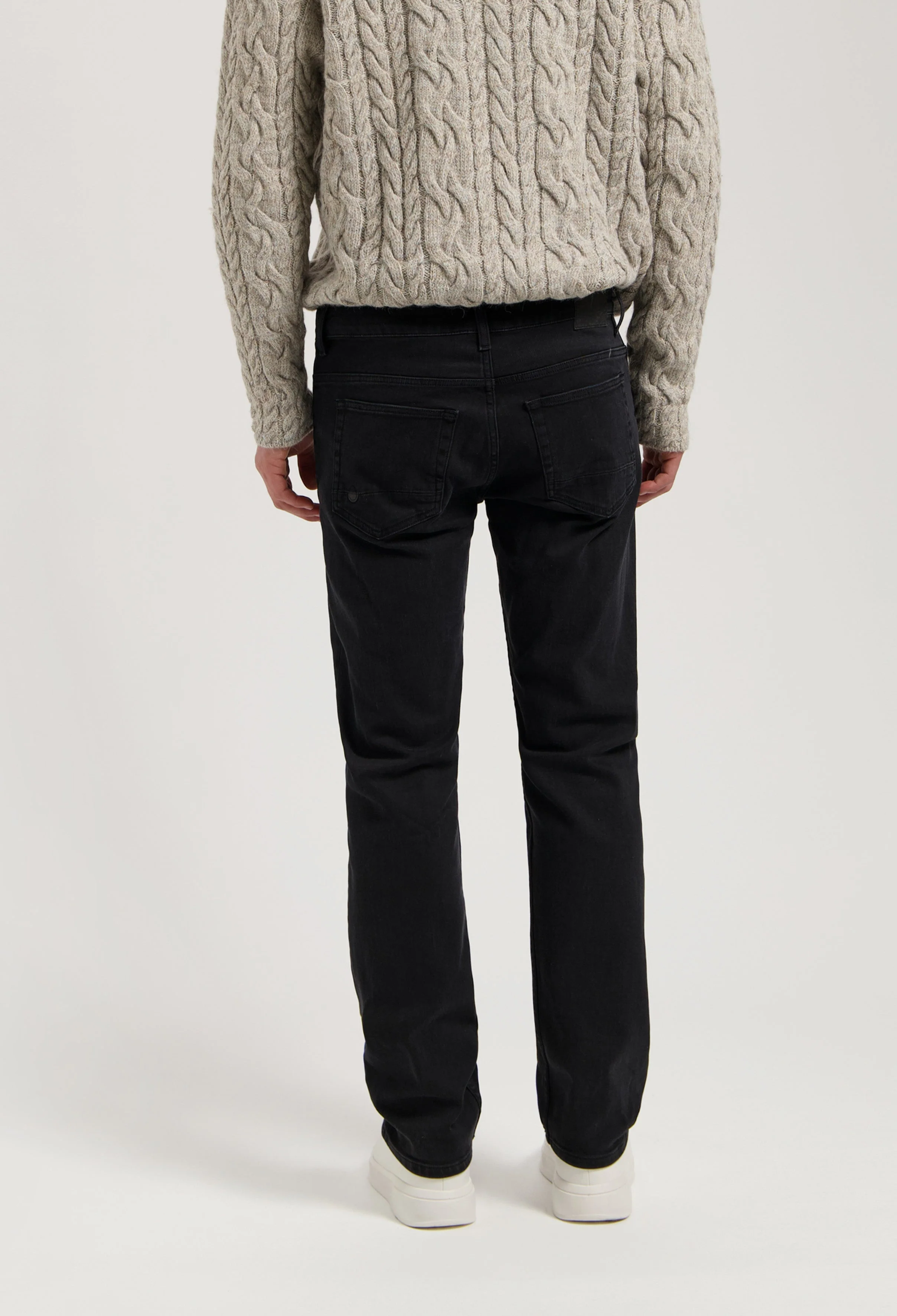 Hank Mid Tapered - Stone Black