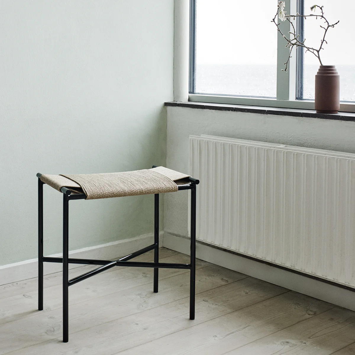 Fritz Hansen - Skagerak Vent Hocker, schwarz / natur