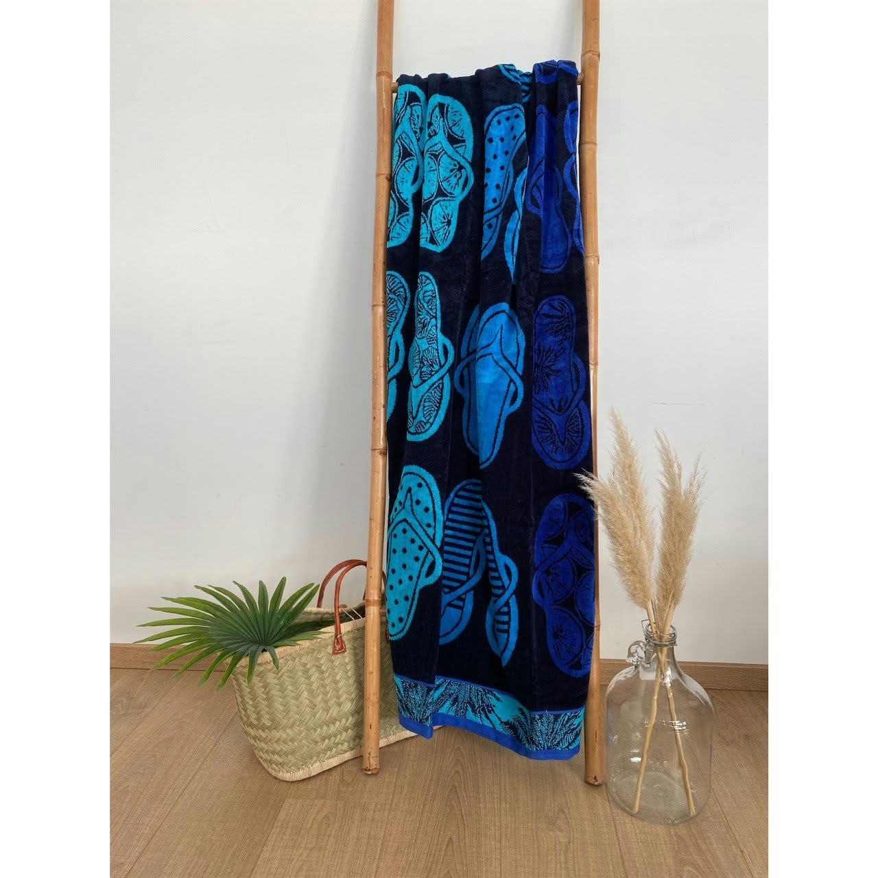 PLAGE - Serviette de plage éponge velours Jacquard  Soto bleu 100 x 175