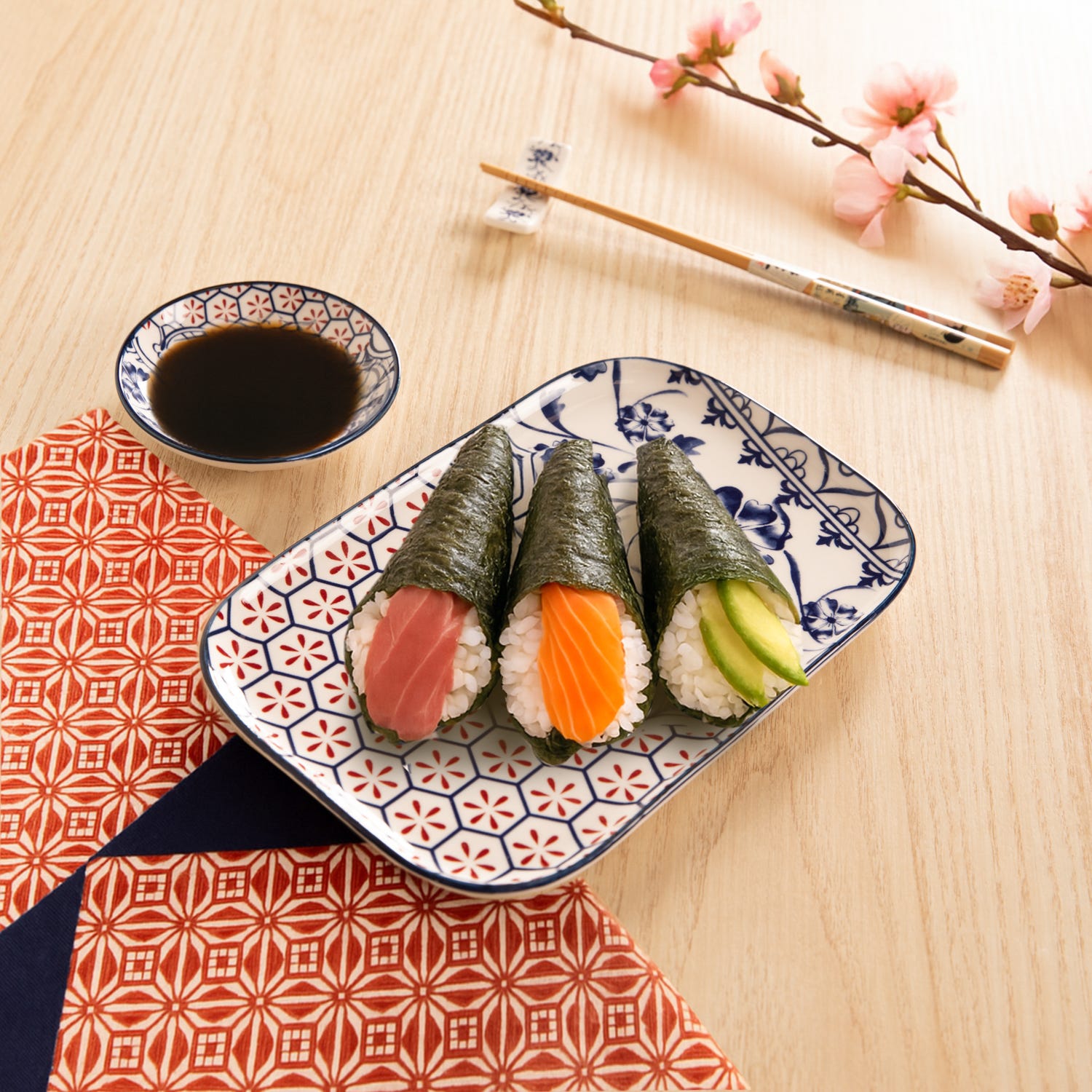 Set sushi 3 pezzi piattino rettangolare 23 cm blu rosso Sushiko