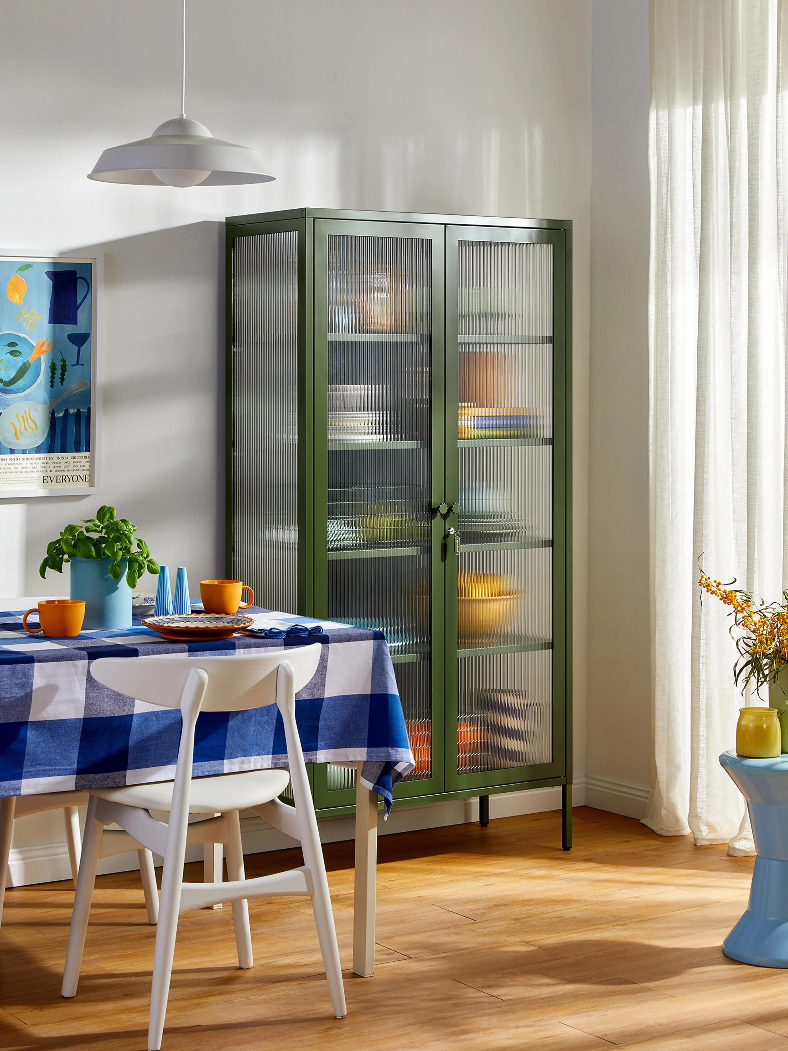 Metall-Vitrine The Collector mit geriffeltem Glas