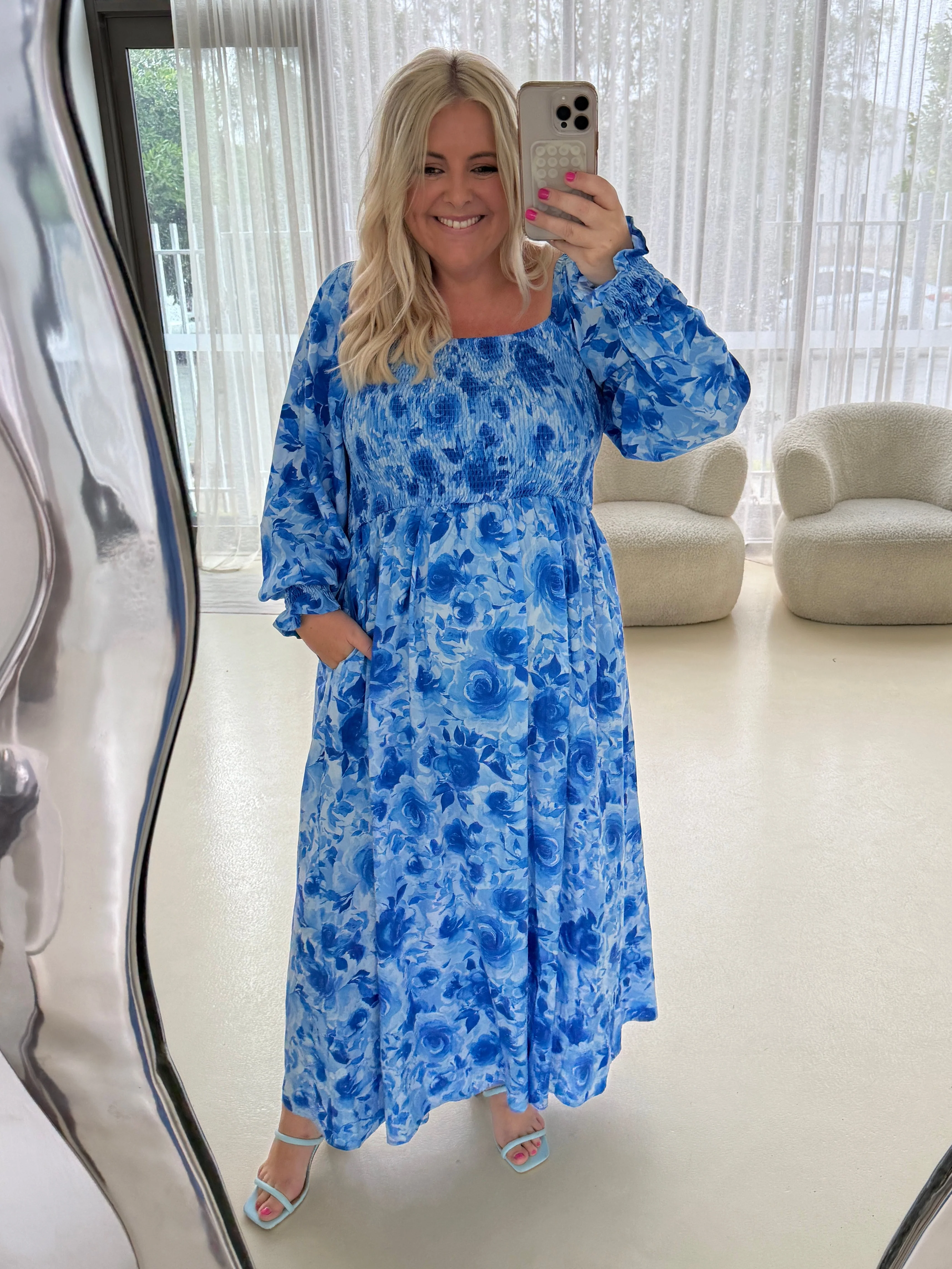 Amelia Maxi Dress in Blue Roses