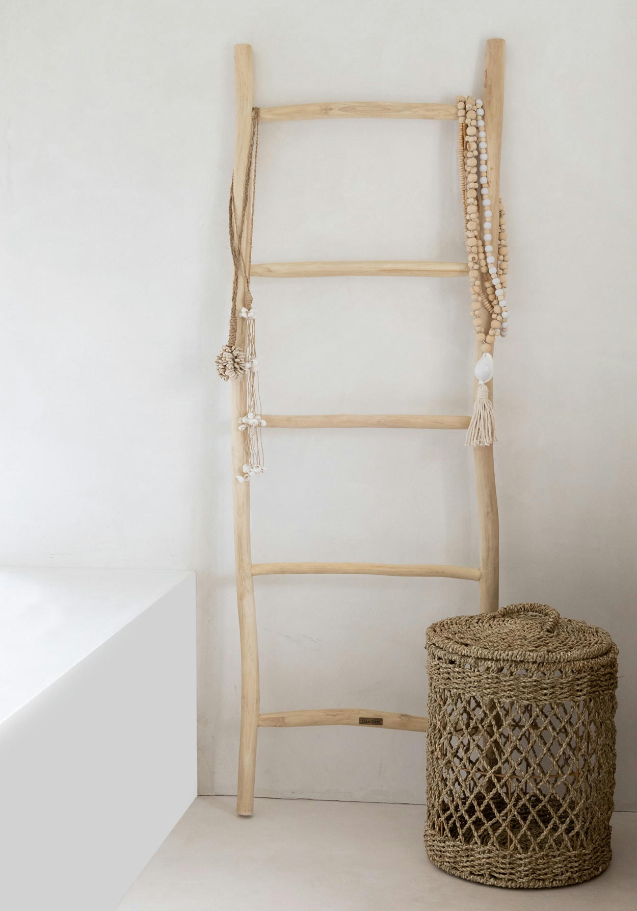 LONG - Décoration suspendue en coquillage blanc