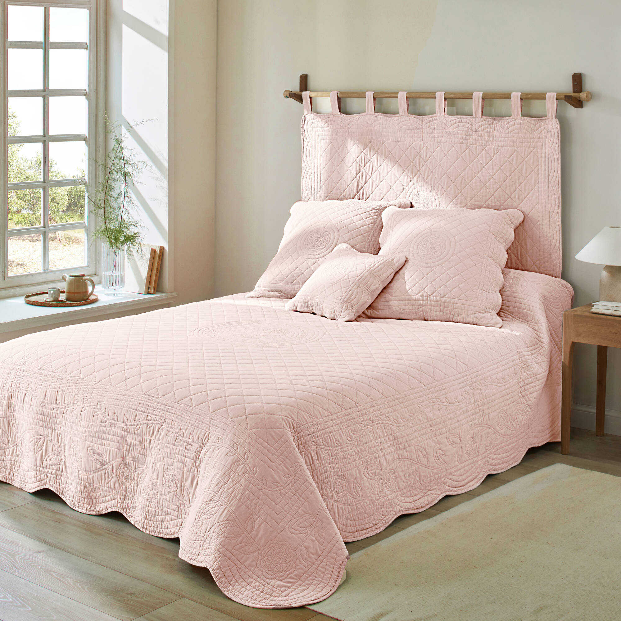 T&ecirc;te de lit unie coton style boutis Cassandre