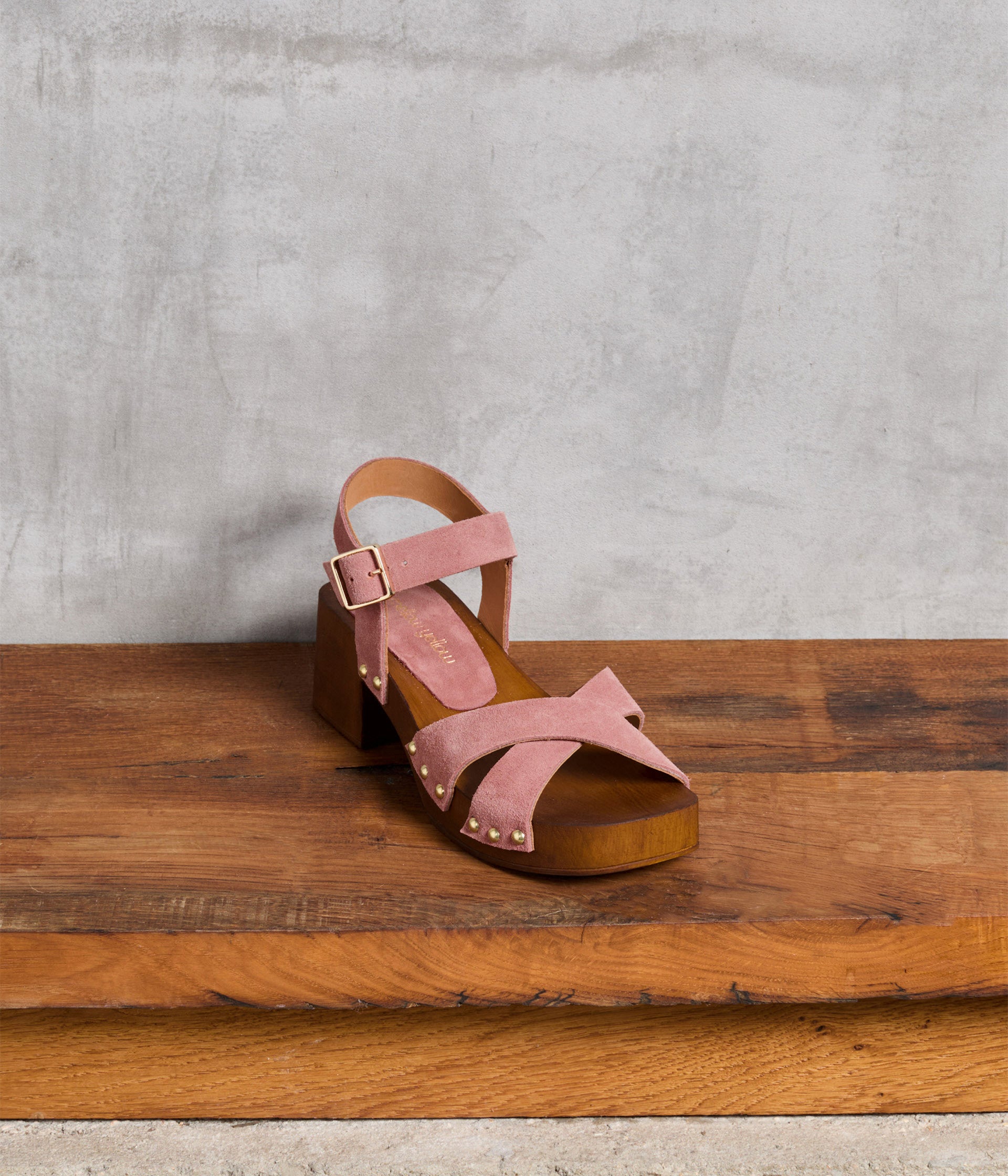 Sandales velours roses Nais