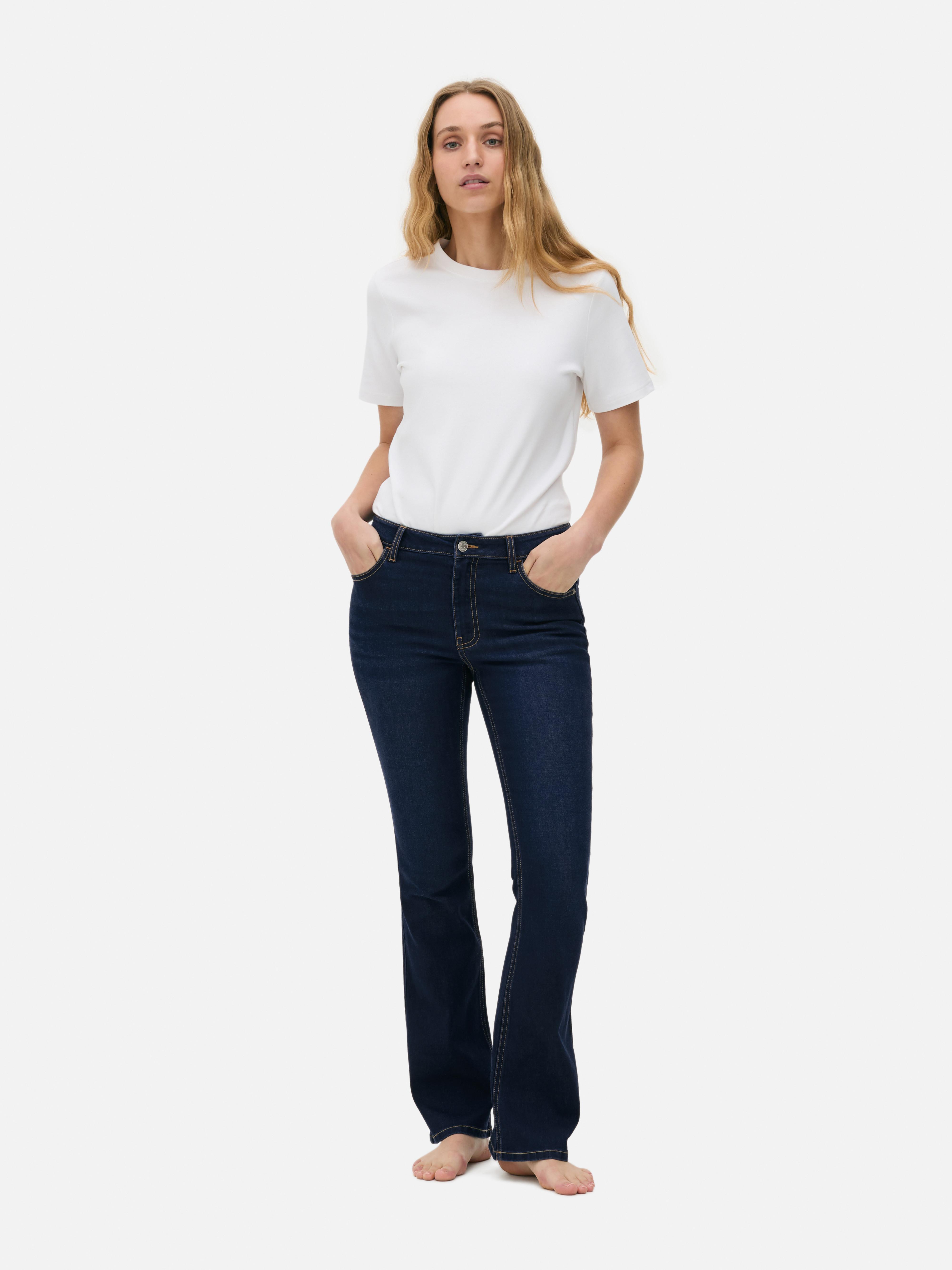 MAJOR FIND | Mid-Rise Flared Jeans