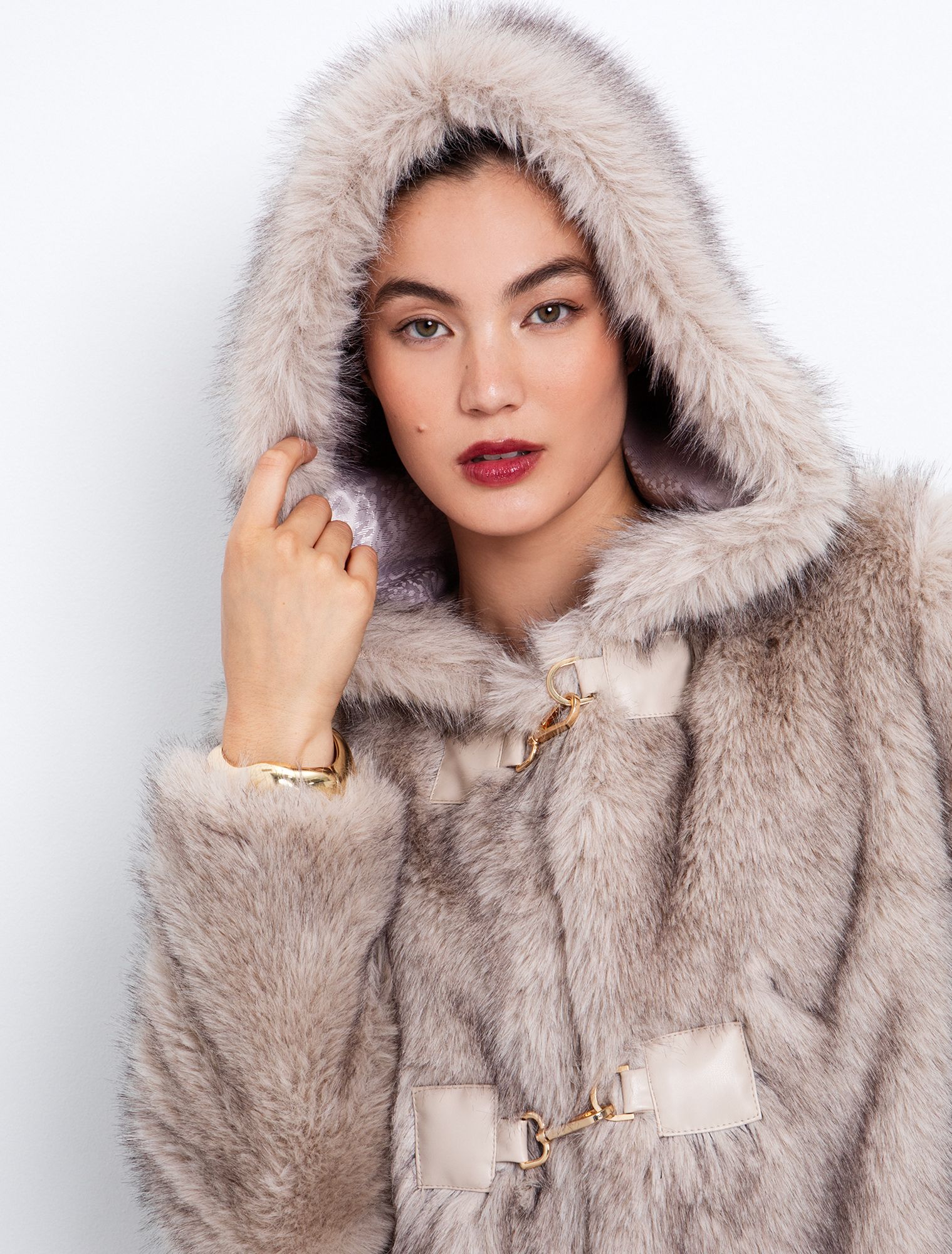 Faux γούνα μοντγκόμερι