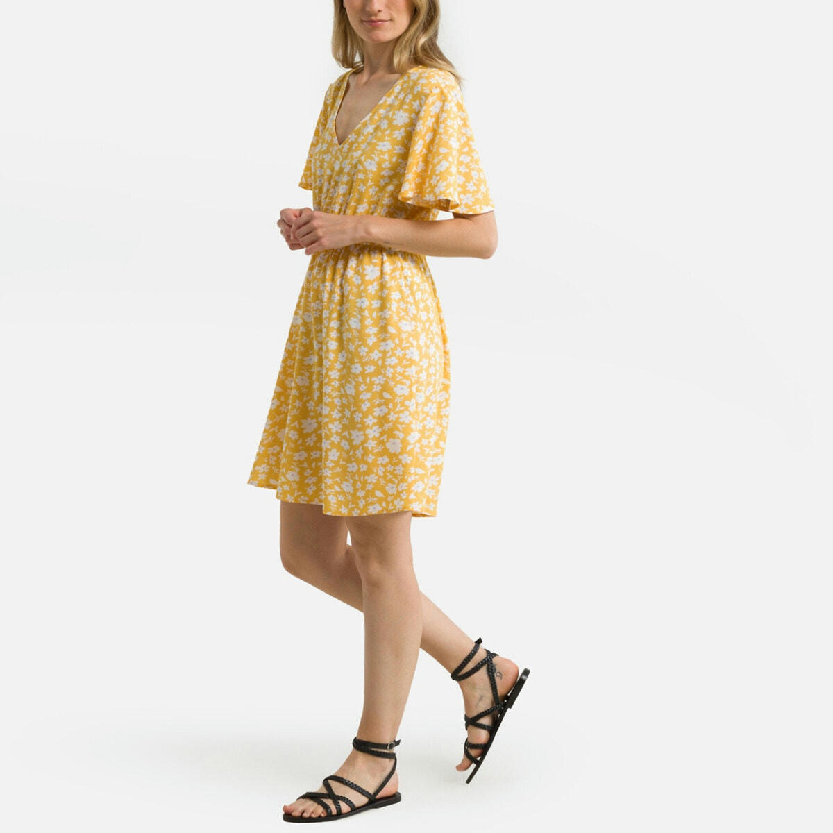 Robe courte, col V