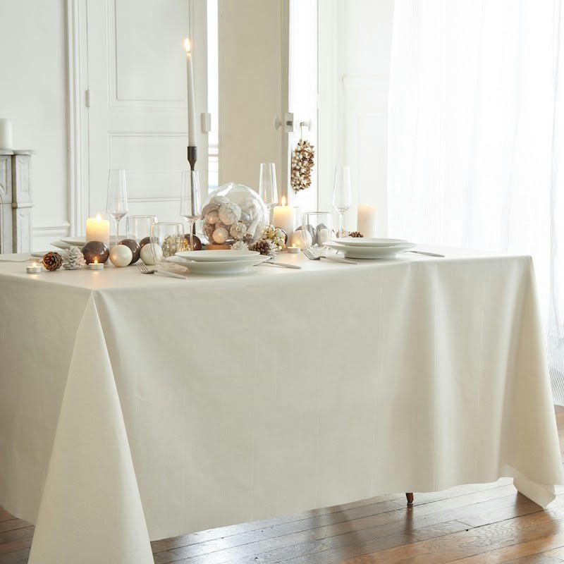 PAILLETTES - Nappe enduite ovale 160 x 200 cm dorée