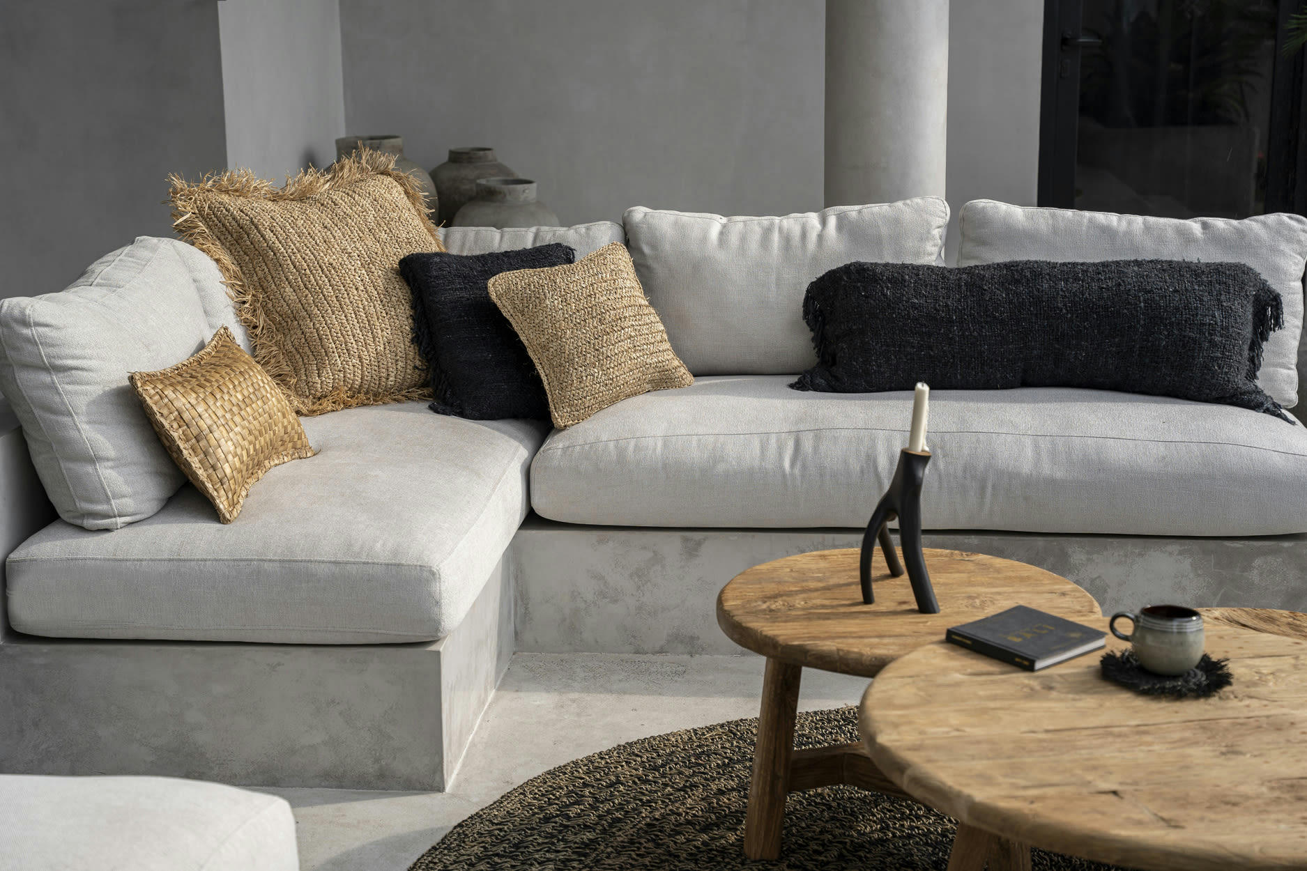 OH MY GEE - Coussin en coton noir 40x40