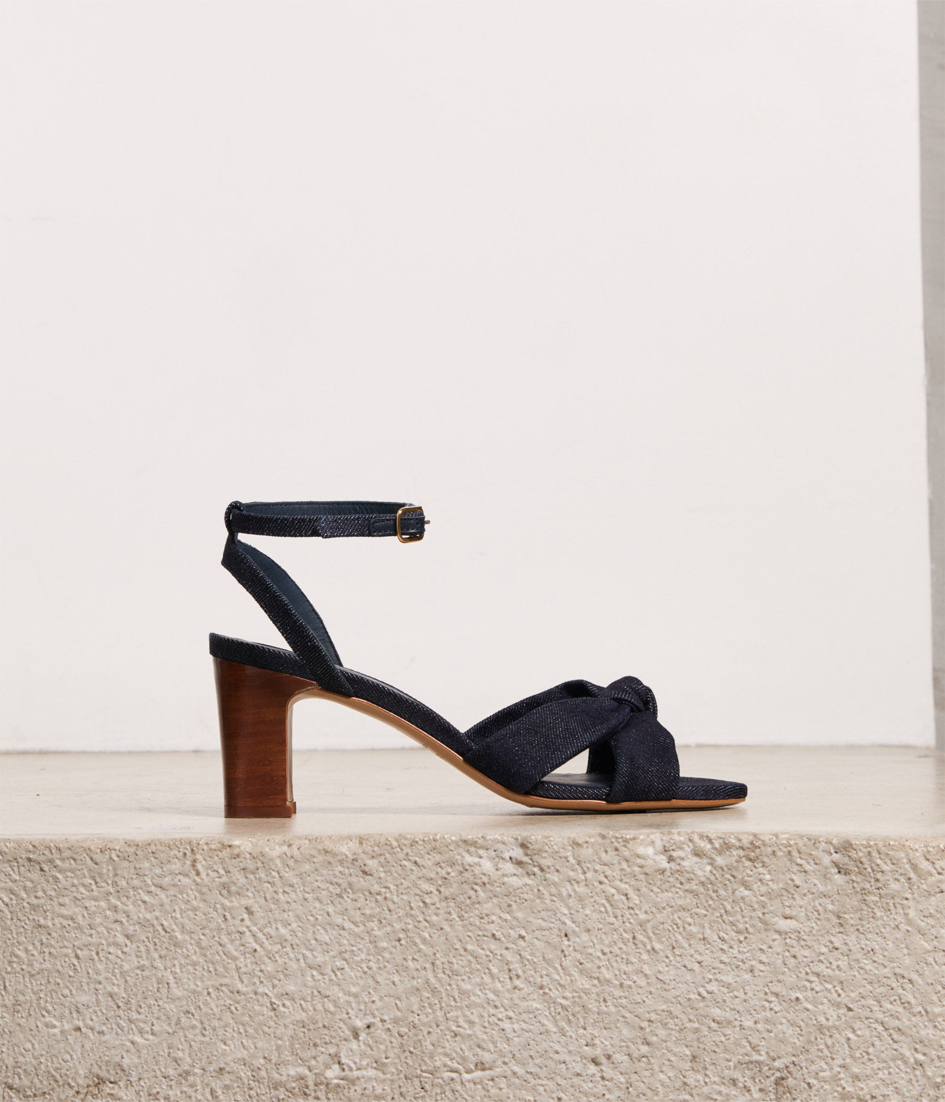 Sandales en denim brut Ivana