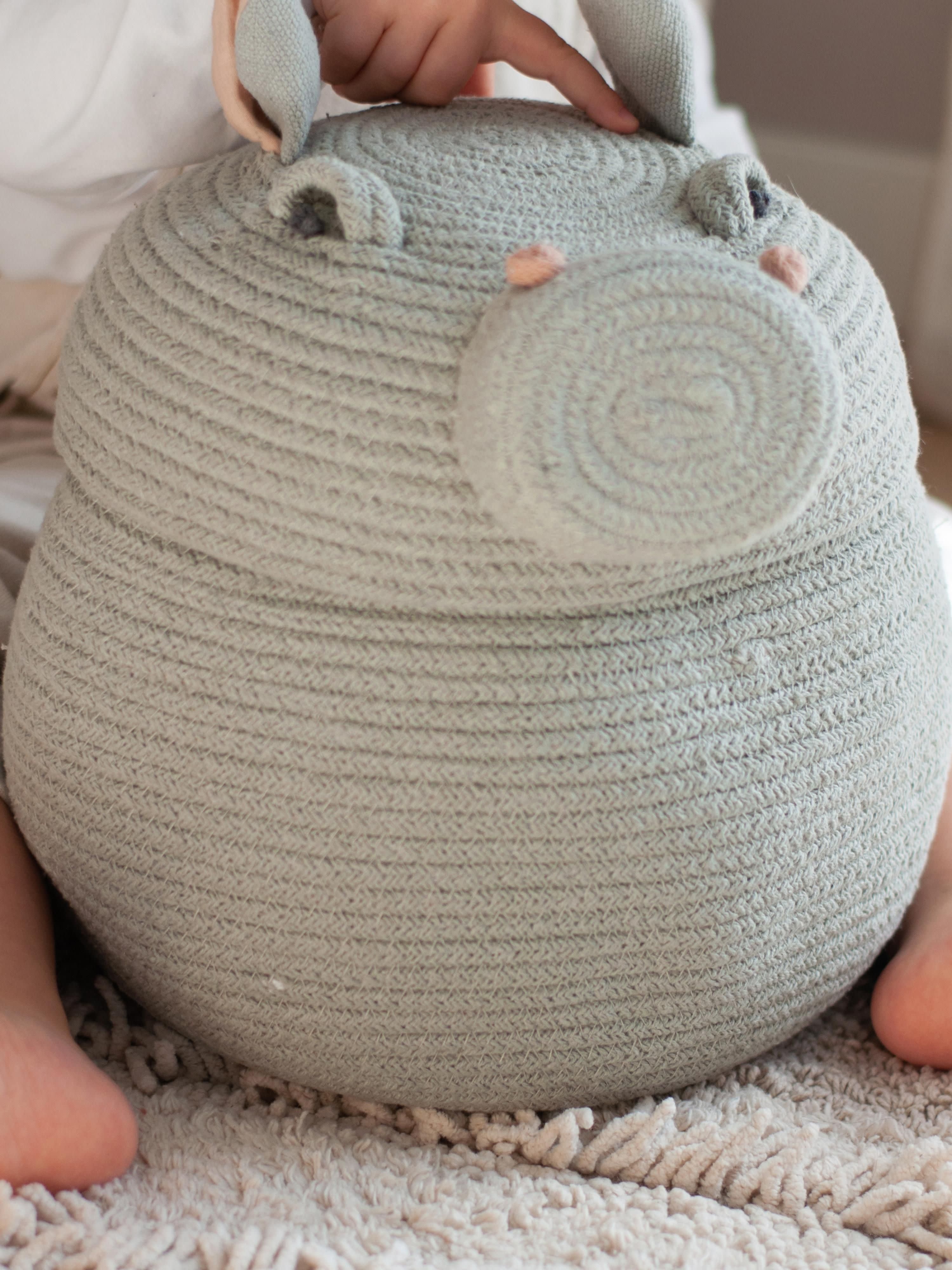Aufbewahrungskorb Henry the Hippo mit Deckel, handgefertigt