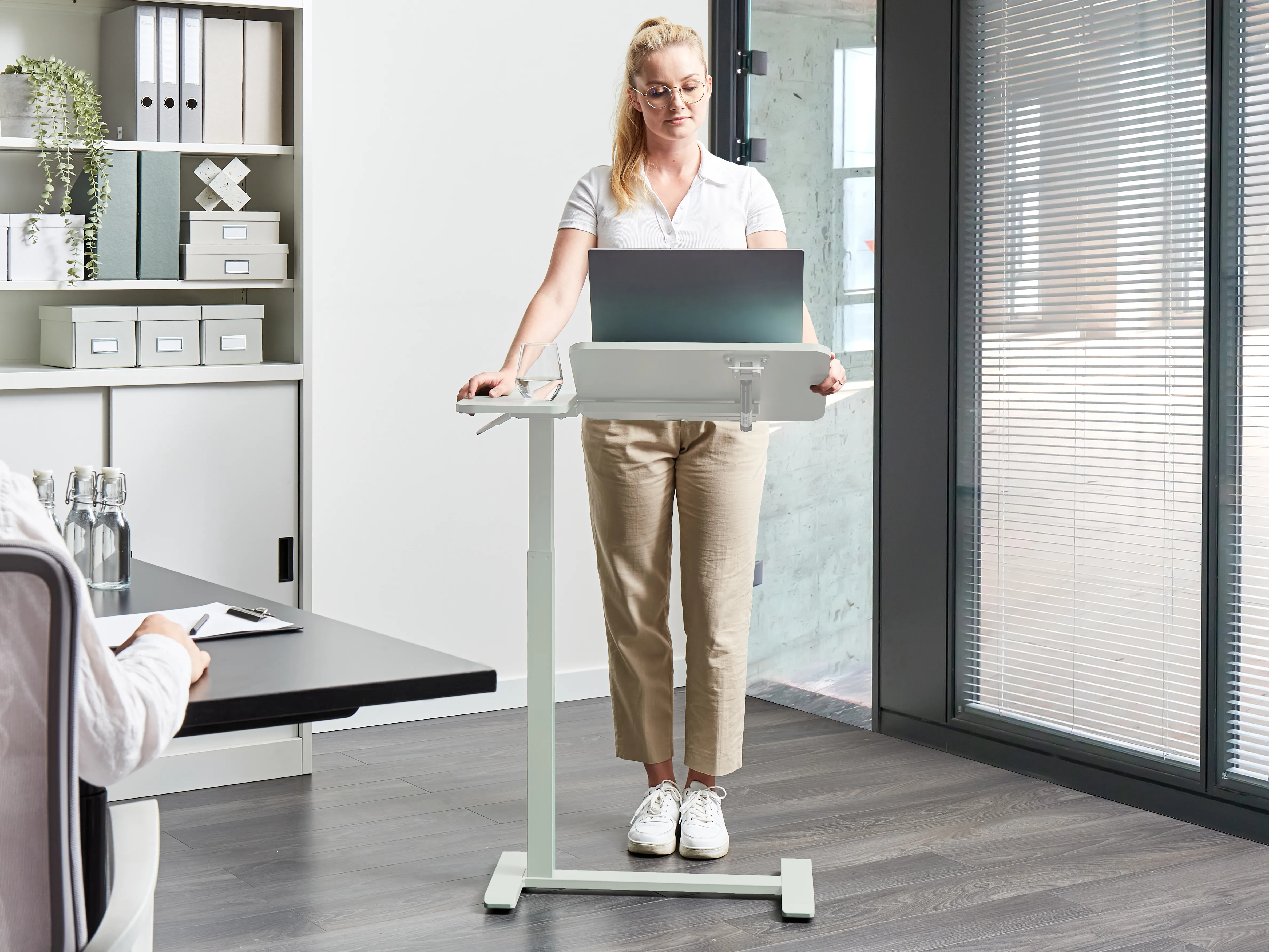 Manual Adjustable Laptop Stand SCHOLA Light Green 70 cm 40 cm