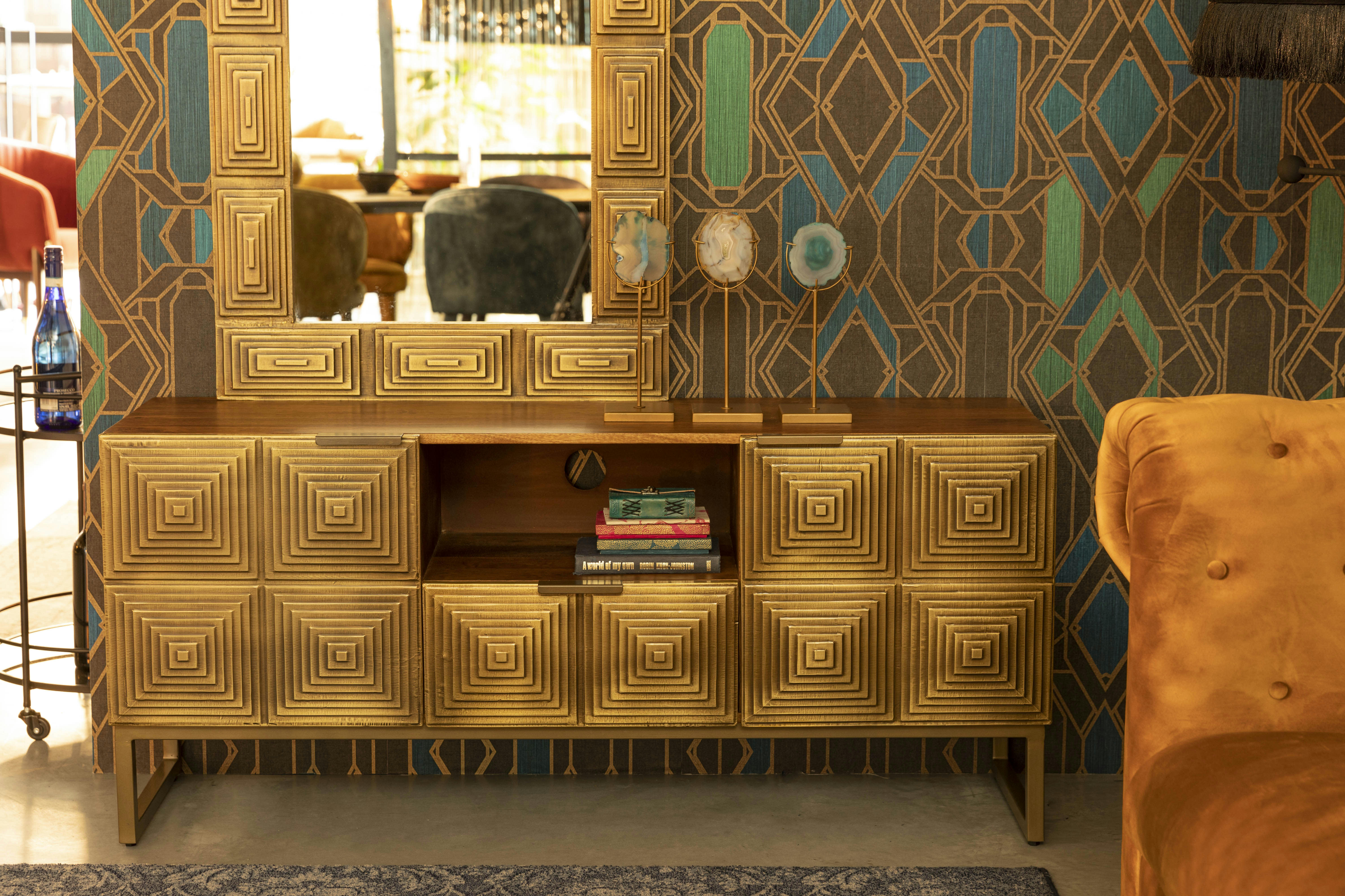VOLAN - Buffet en bois doré