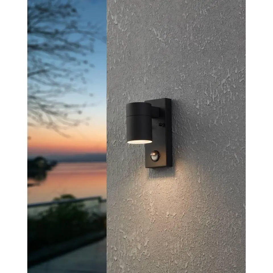 EGLORiga5WandlampBuiten-Sensor-GU10-16,5cm-Sensor-Zwart