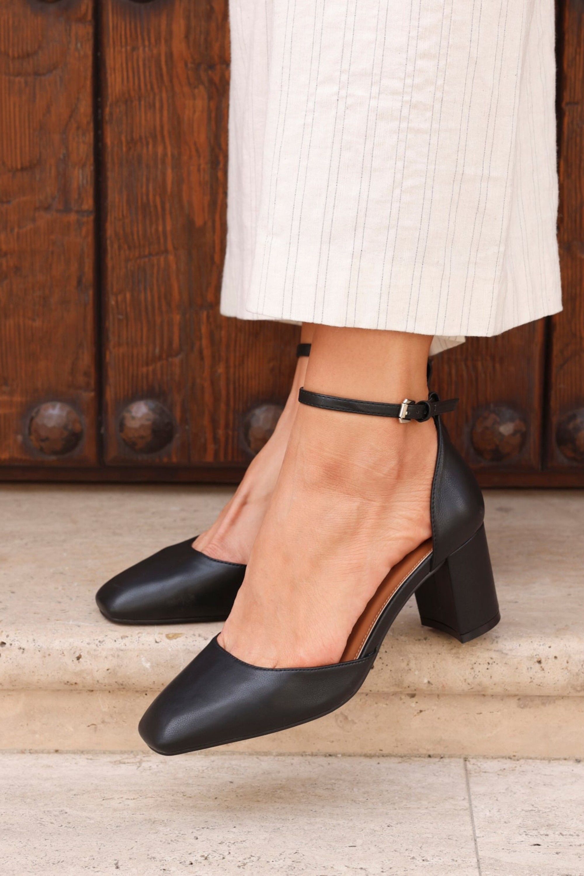Linzi Sydney Black Square Toe Court Heels