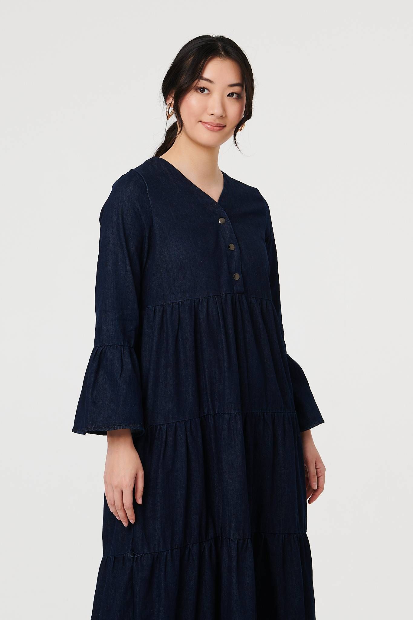 Izabel London Tiered Long Sleeve Relaxed Maxi Dress