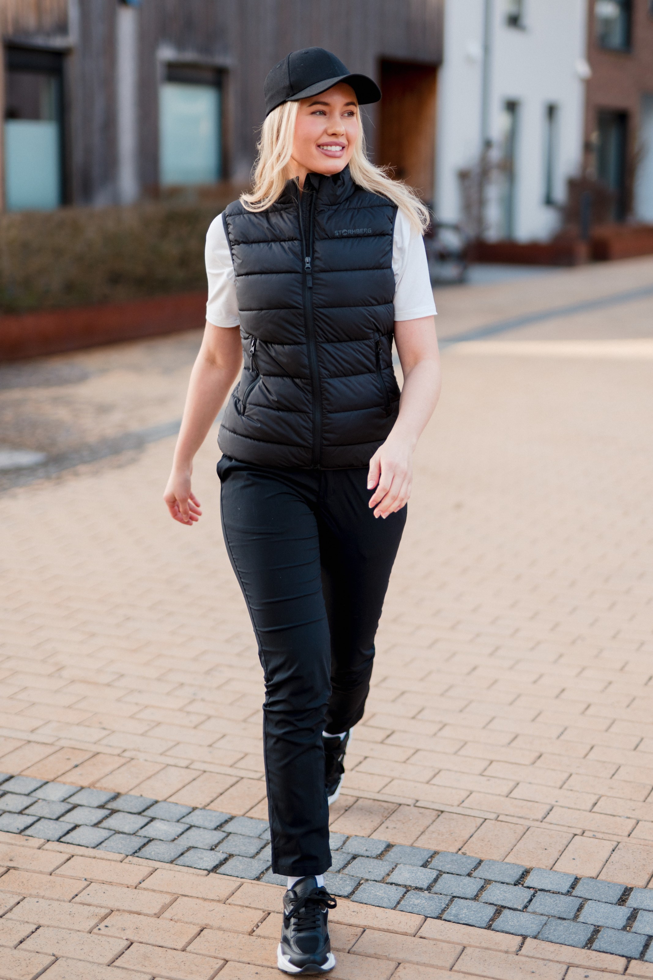 Strimfonna vattert vest
