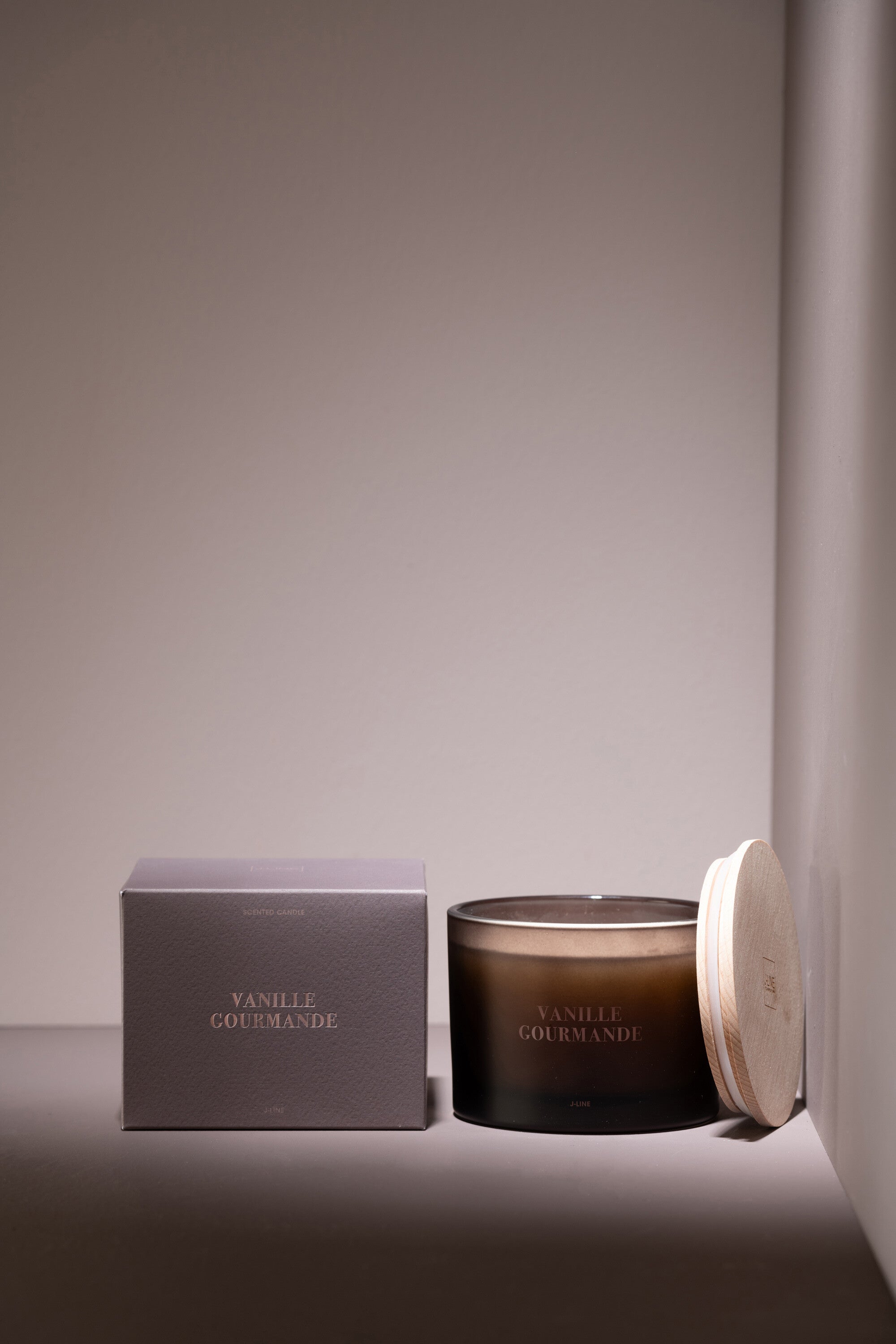 J-Line geurkaars Accords Essentiels - Vanille Gourmande - bruin - 28U