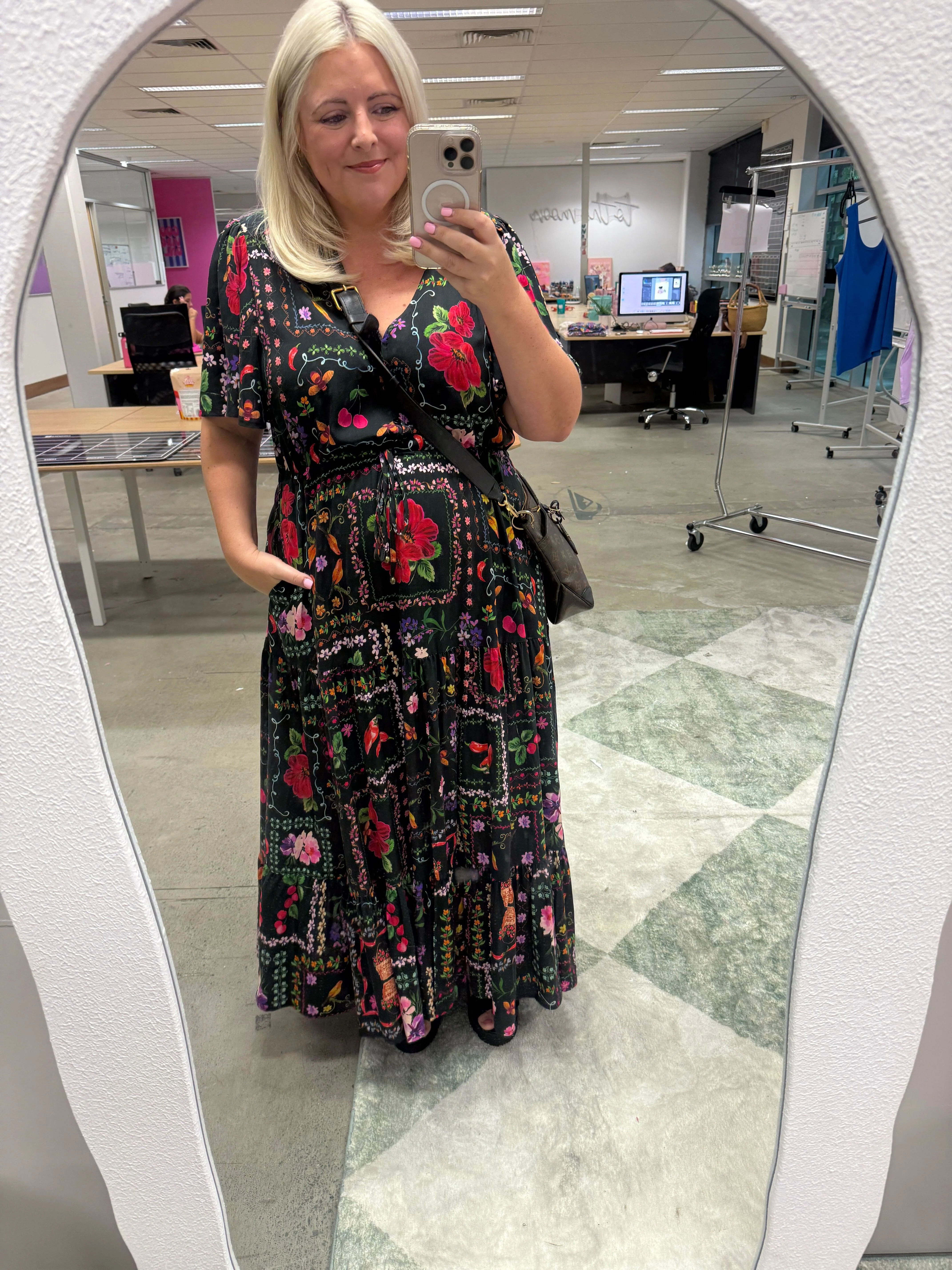 Bonnie Maxi Dress in Sweet Bee
