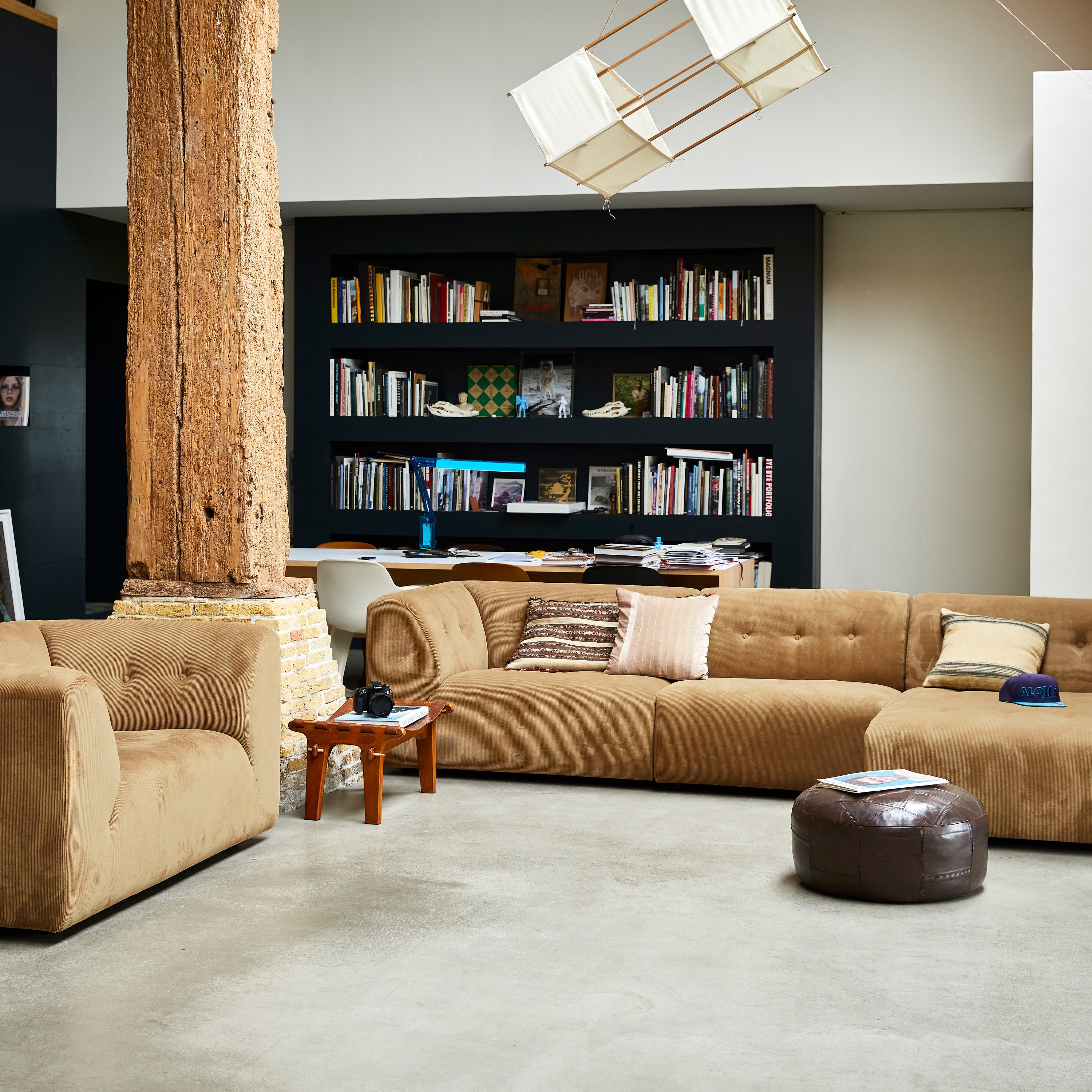 HKliving Vint Bank Element - Loveseat - Corduroy Rib - Bruin