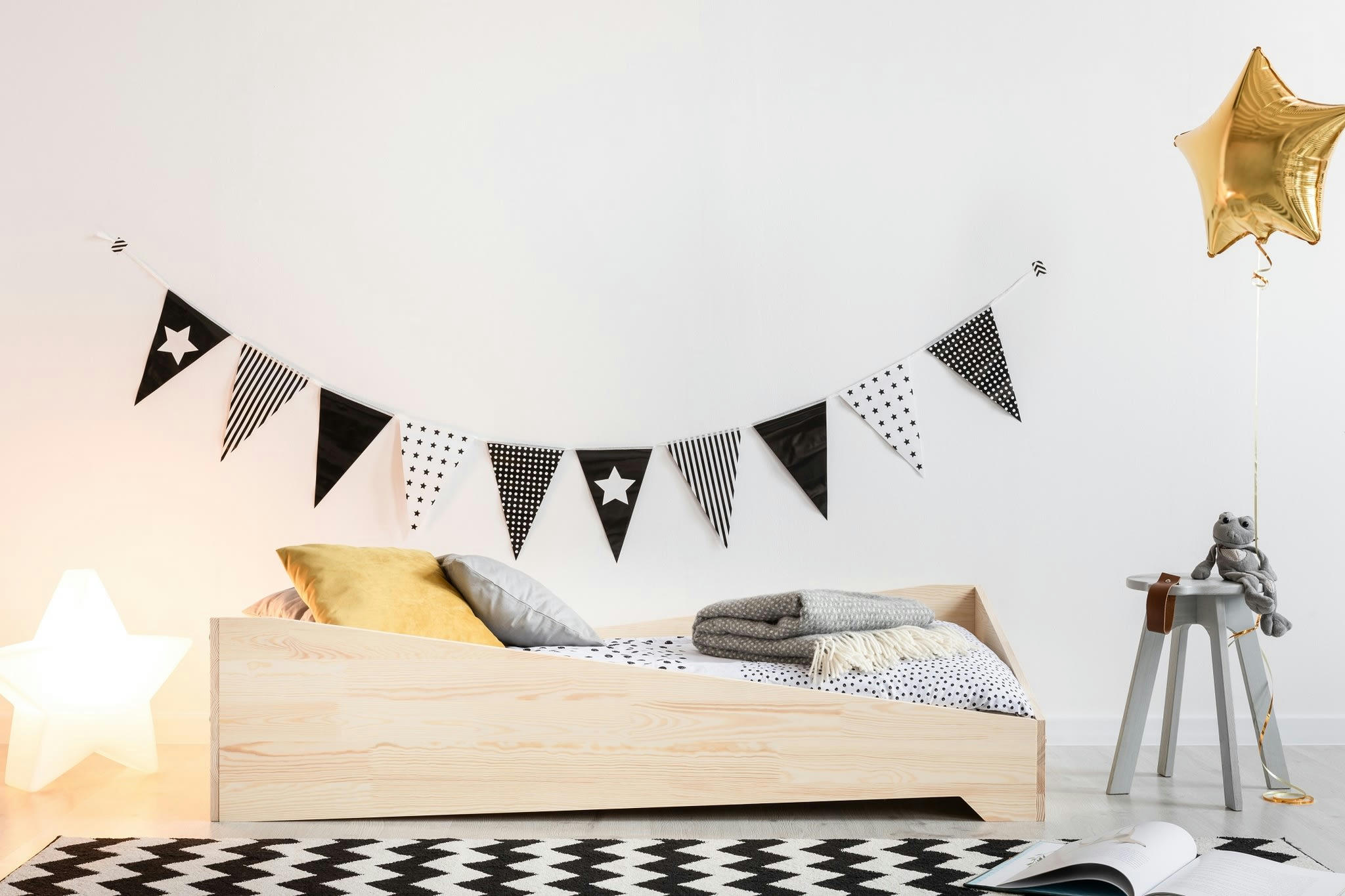 - Lit simple en pin massif 190x90 naturel