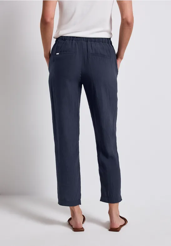 Loose Fit Hose mit Struktur