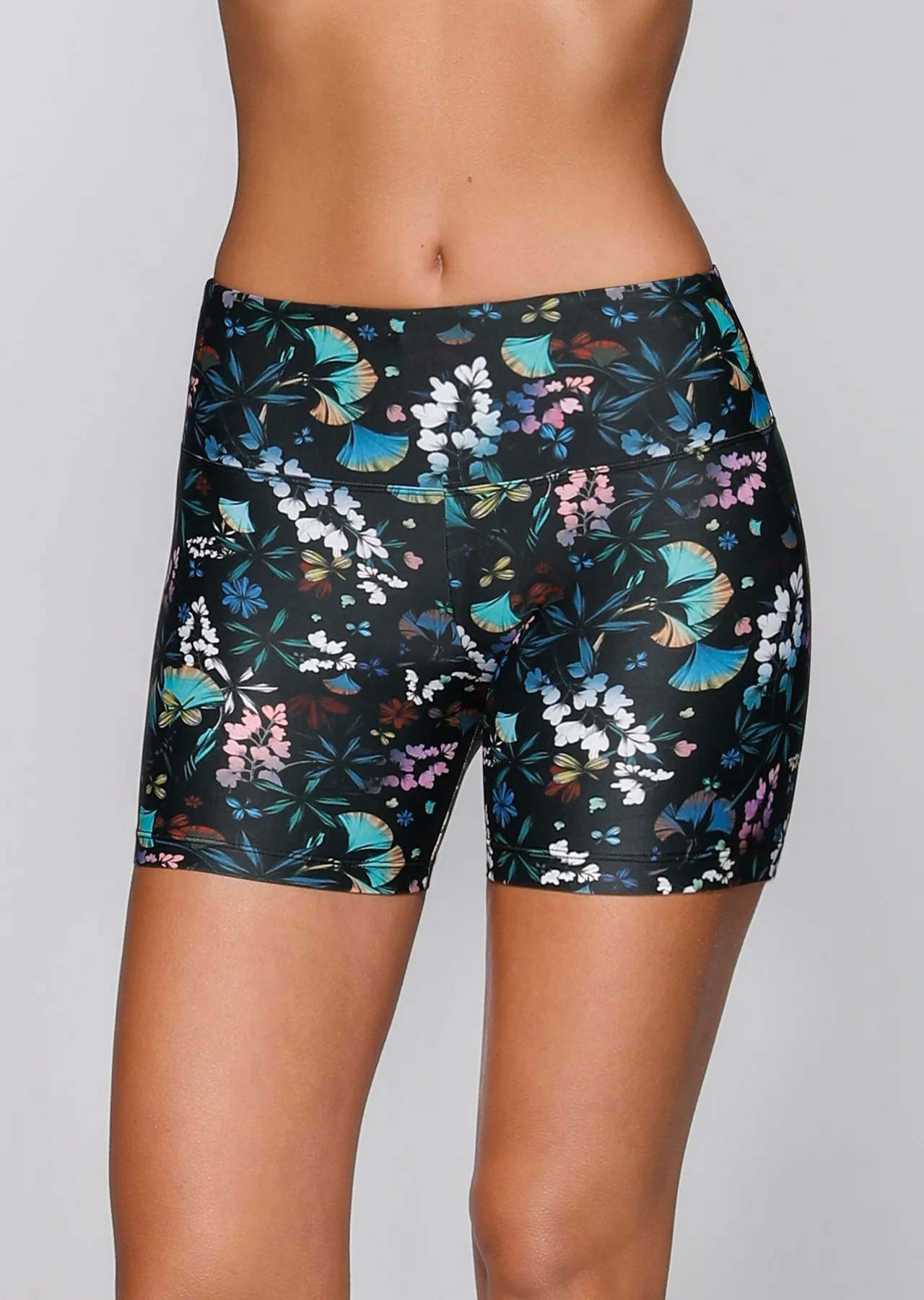 Wild Botanical Short Tight