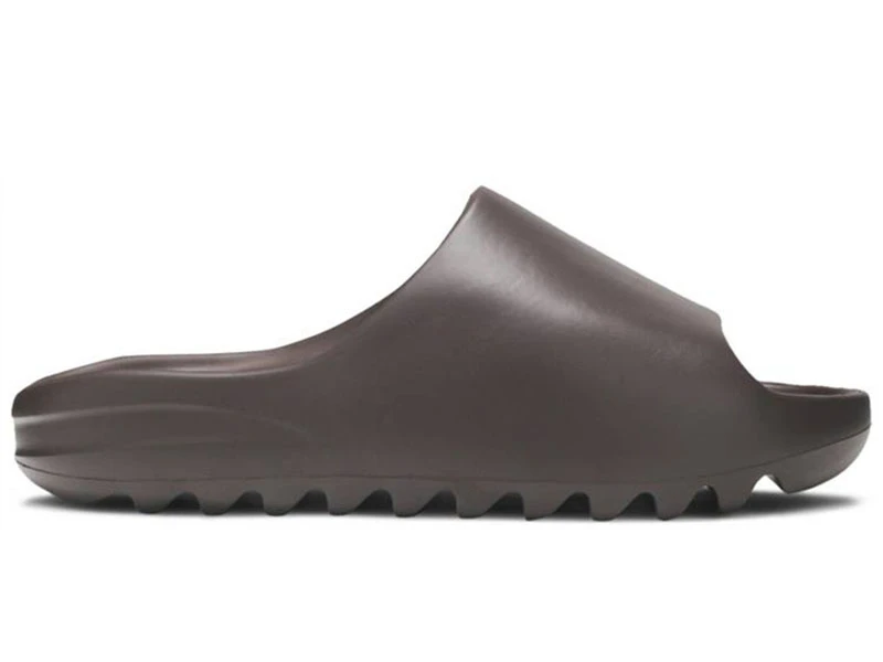 Yeezys Slides Soot G55495