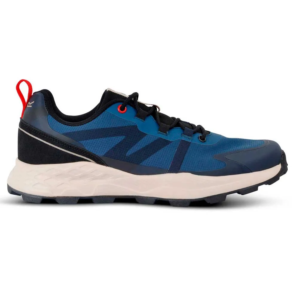 Regatta Leighton trainers