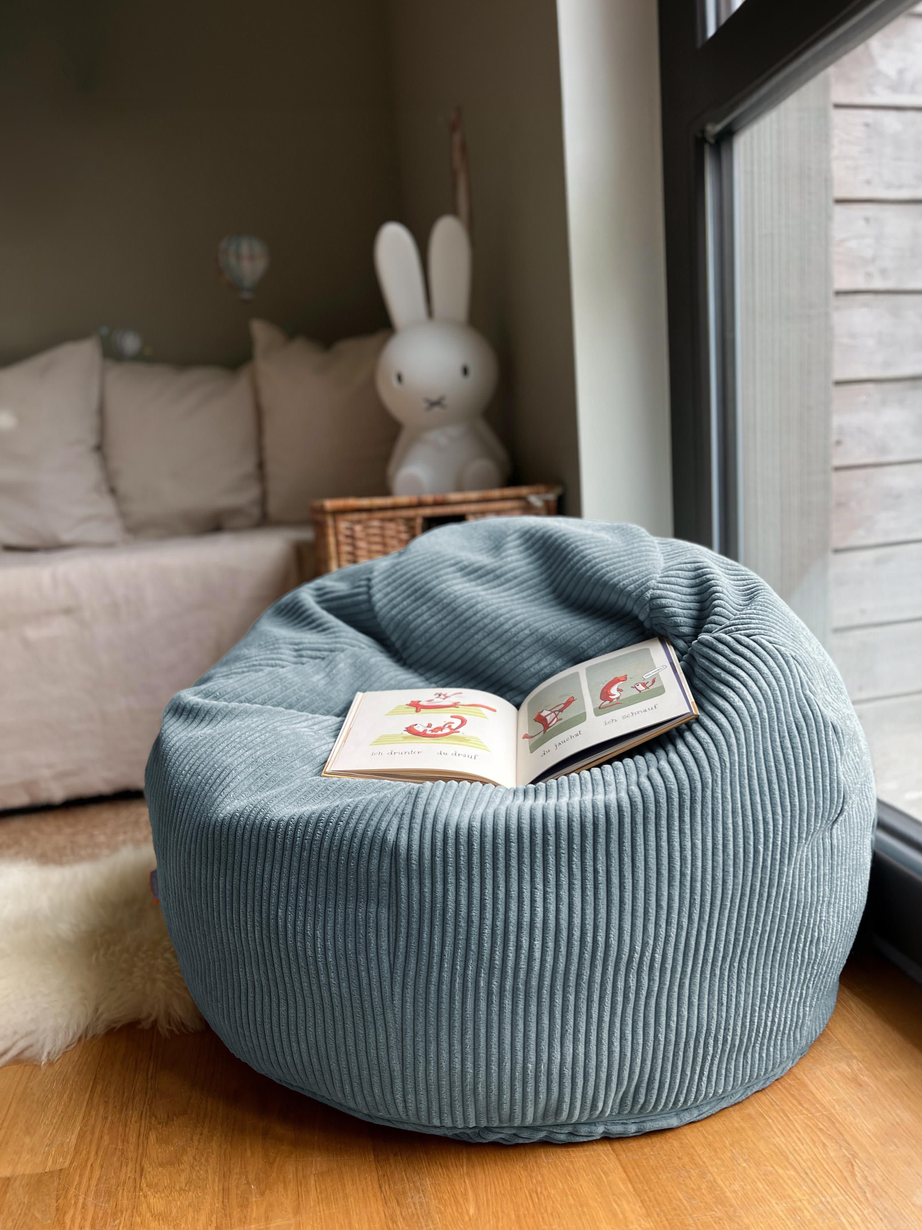 Handgefertigter Kinder-Sitzsack Flora aus Cord