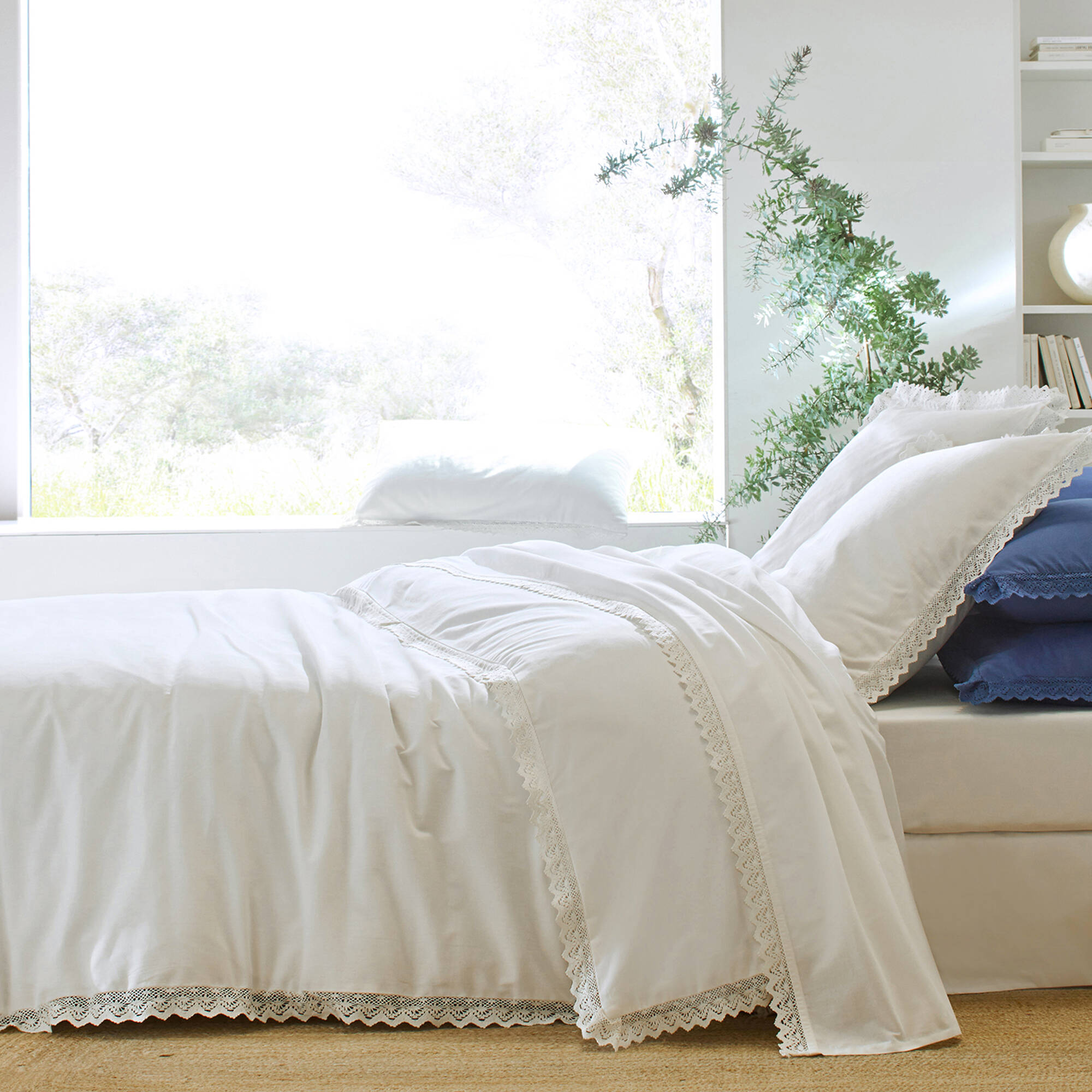 Linge de lit uni dentelle coton