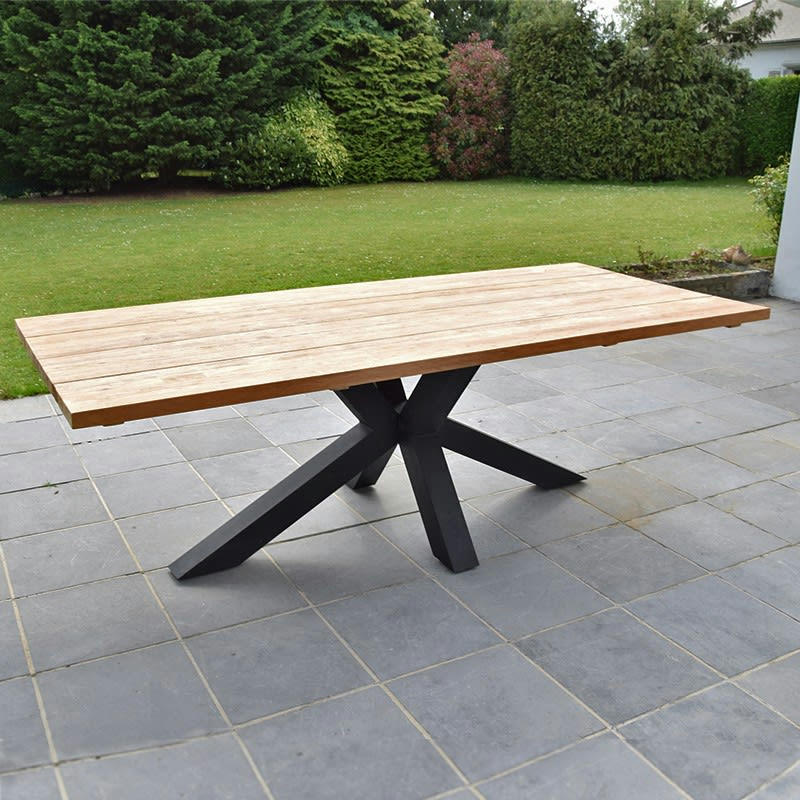 CONCEPTUAL - Table métal noir et teck recyclé 240 cm