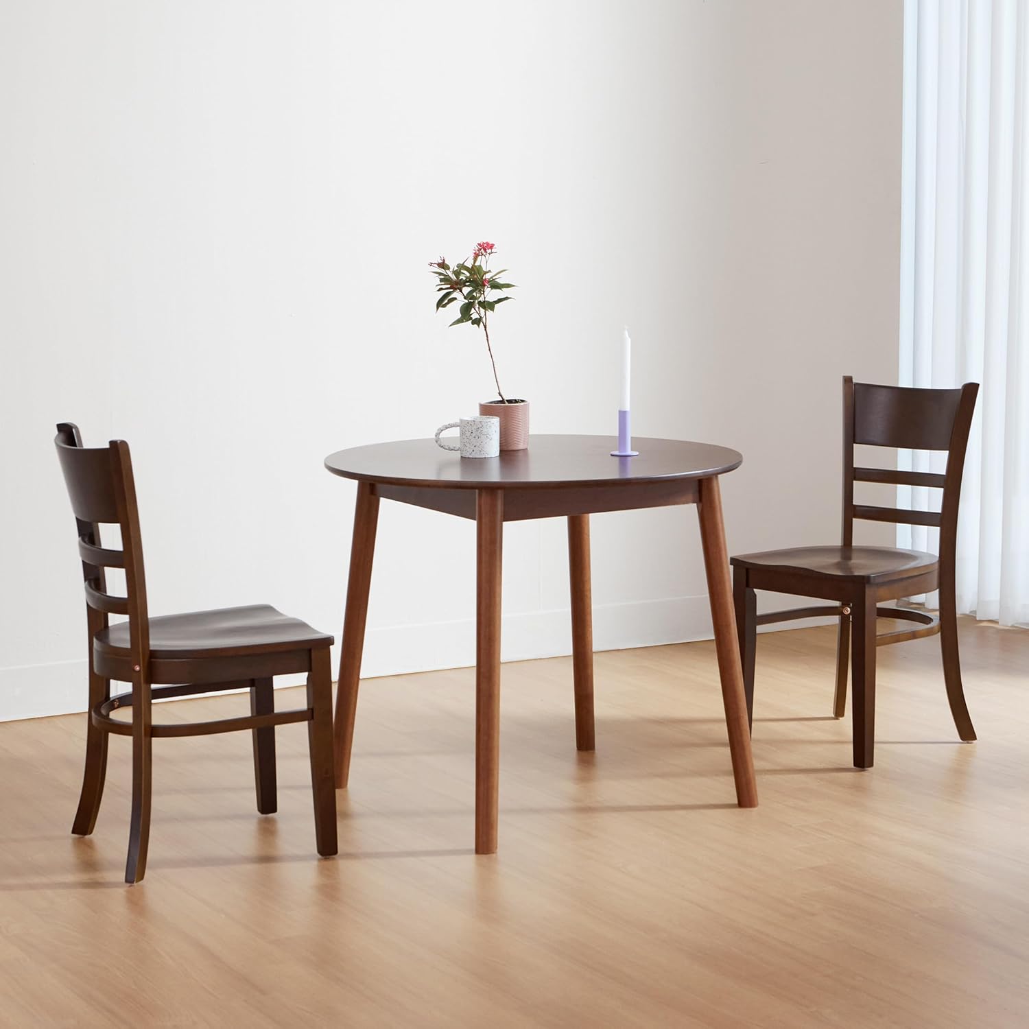 Livinia Aslan 35.4 Round Wooden Dining Table/Mid Century Modern Malaysian Oak Kitchen Table (Walnut)