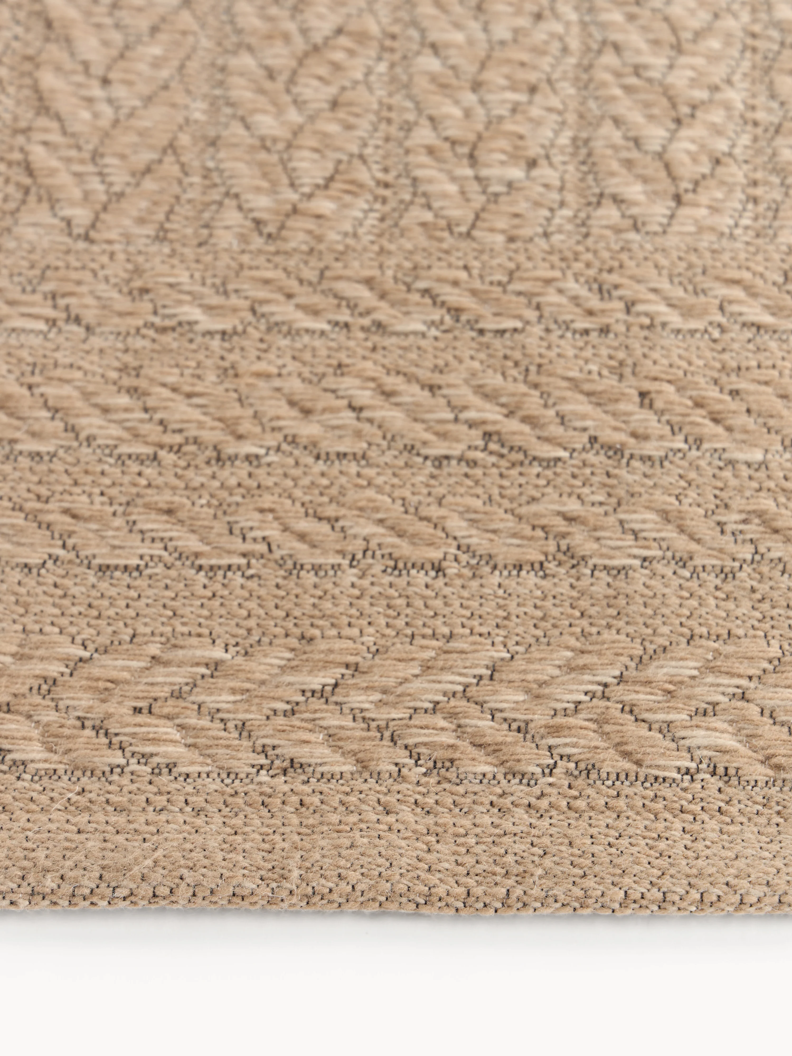 Handgewebter Indoor & Outdoor-Teppich Anil mit geometrischem Muster