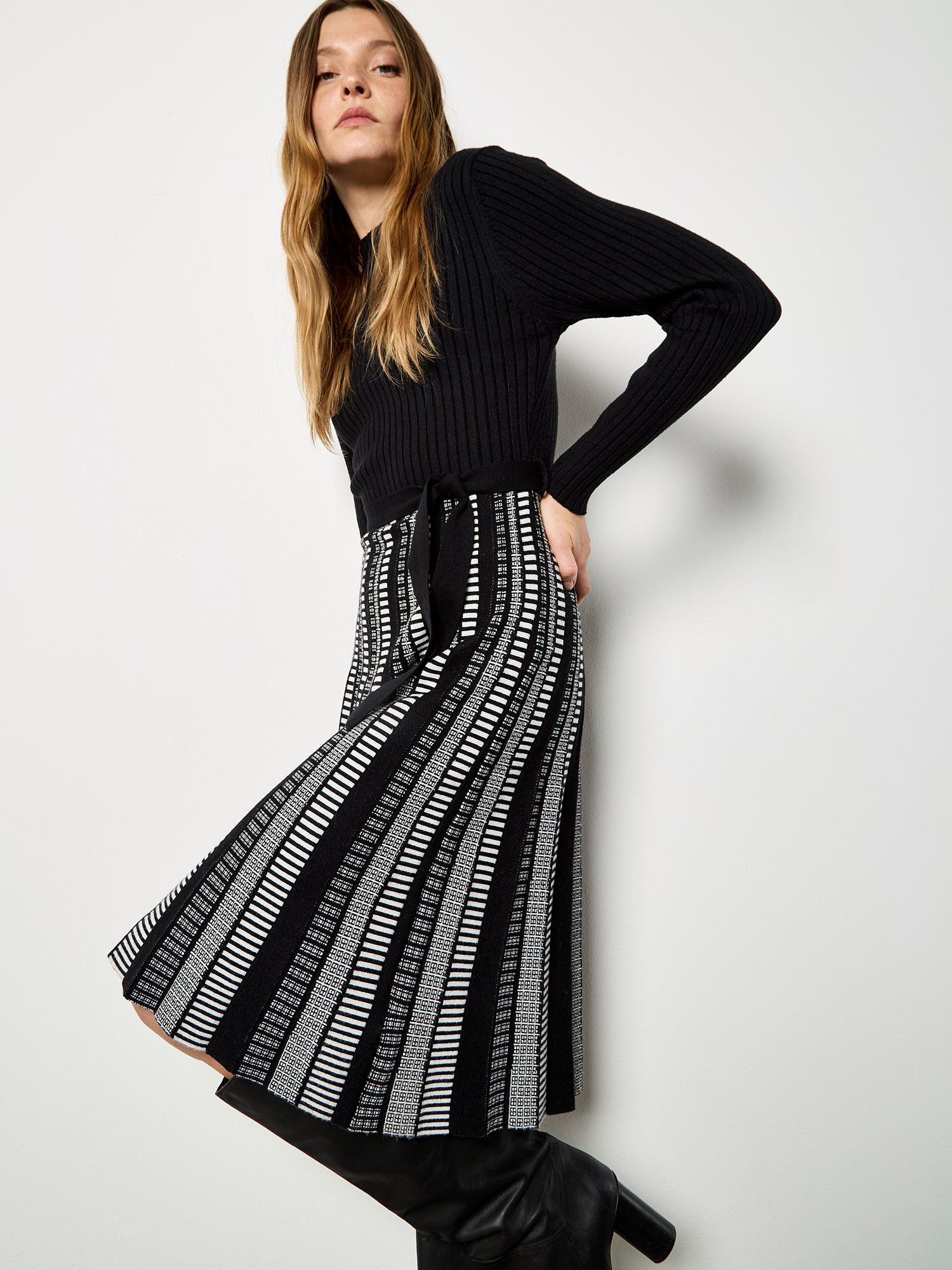 Apricot Geometric Stripe Knitted Midi Dress