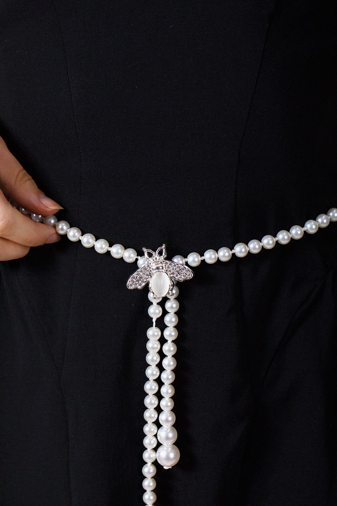 SVNX Bee Pearl Pendant Chain Belt In Silver